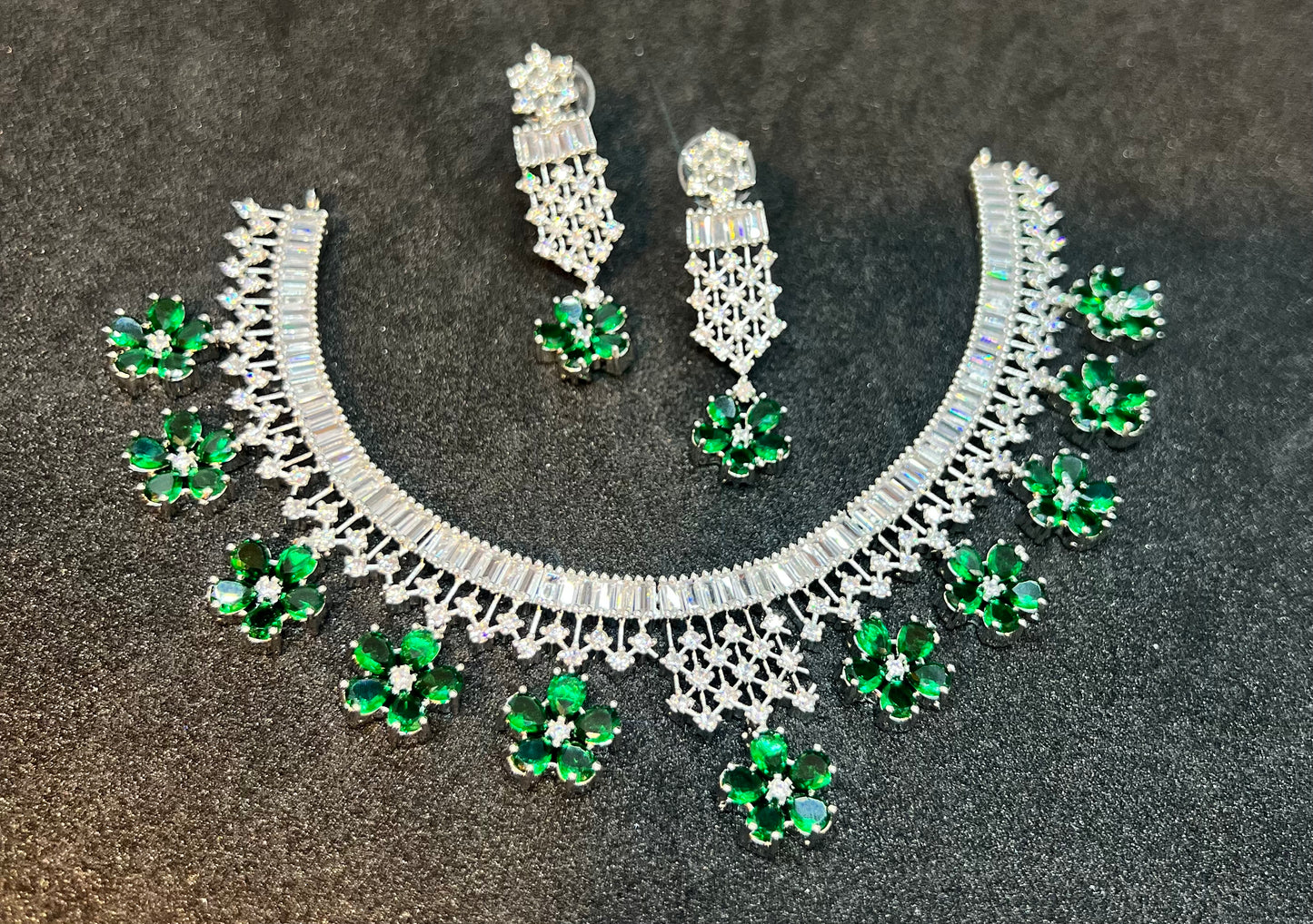 Luxury Diamond Cut Neckless Set for Women