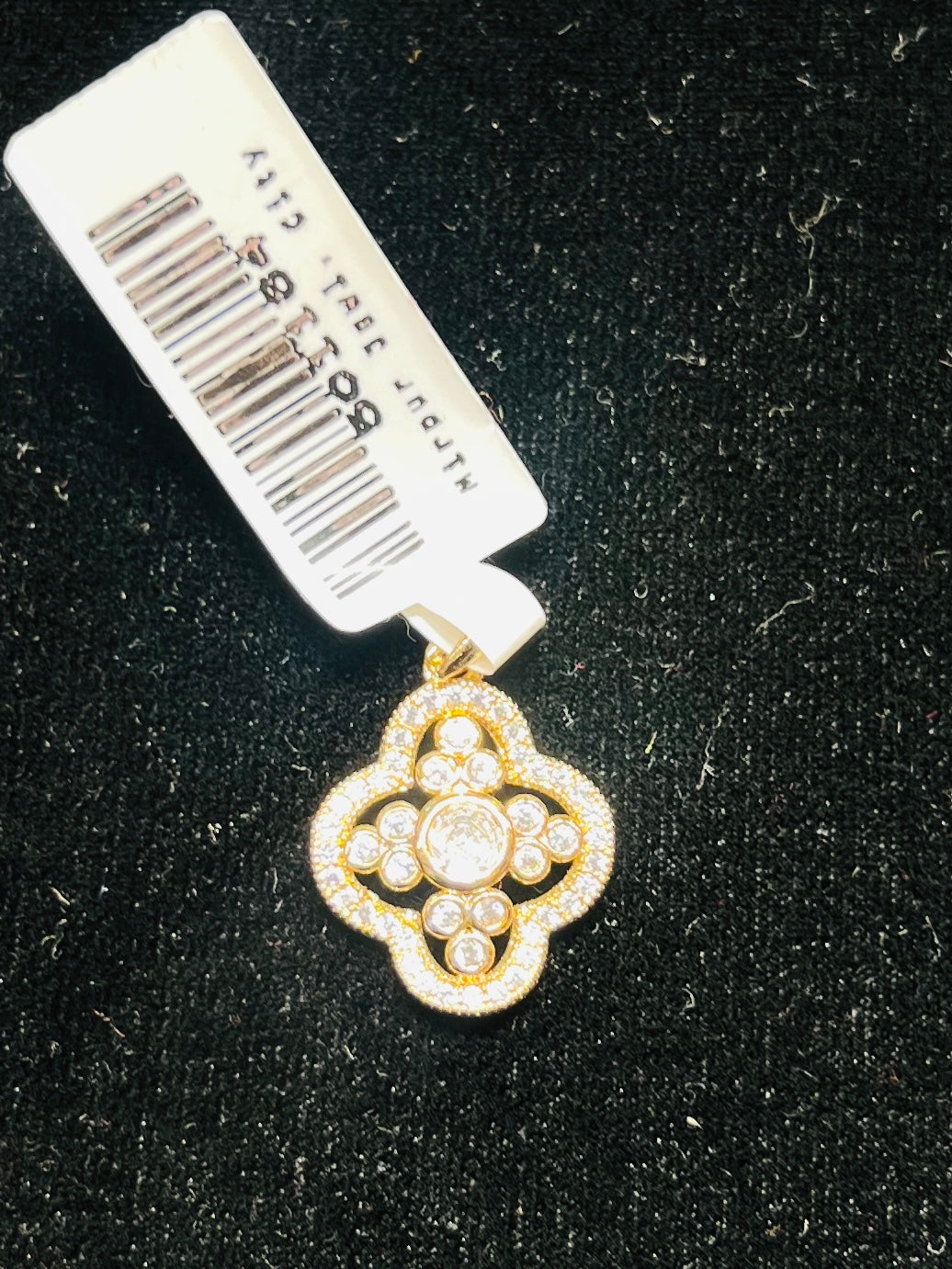 Luxury Look Locket | Traditional Touch