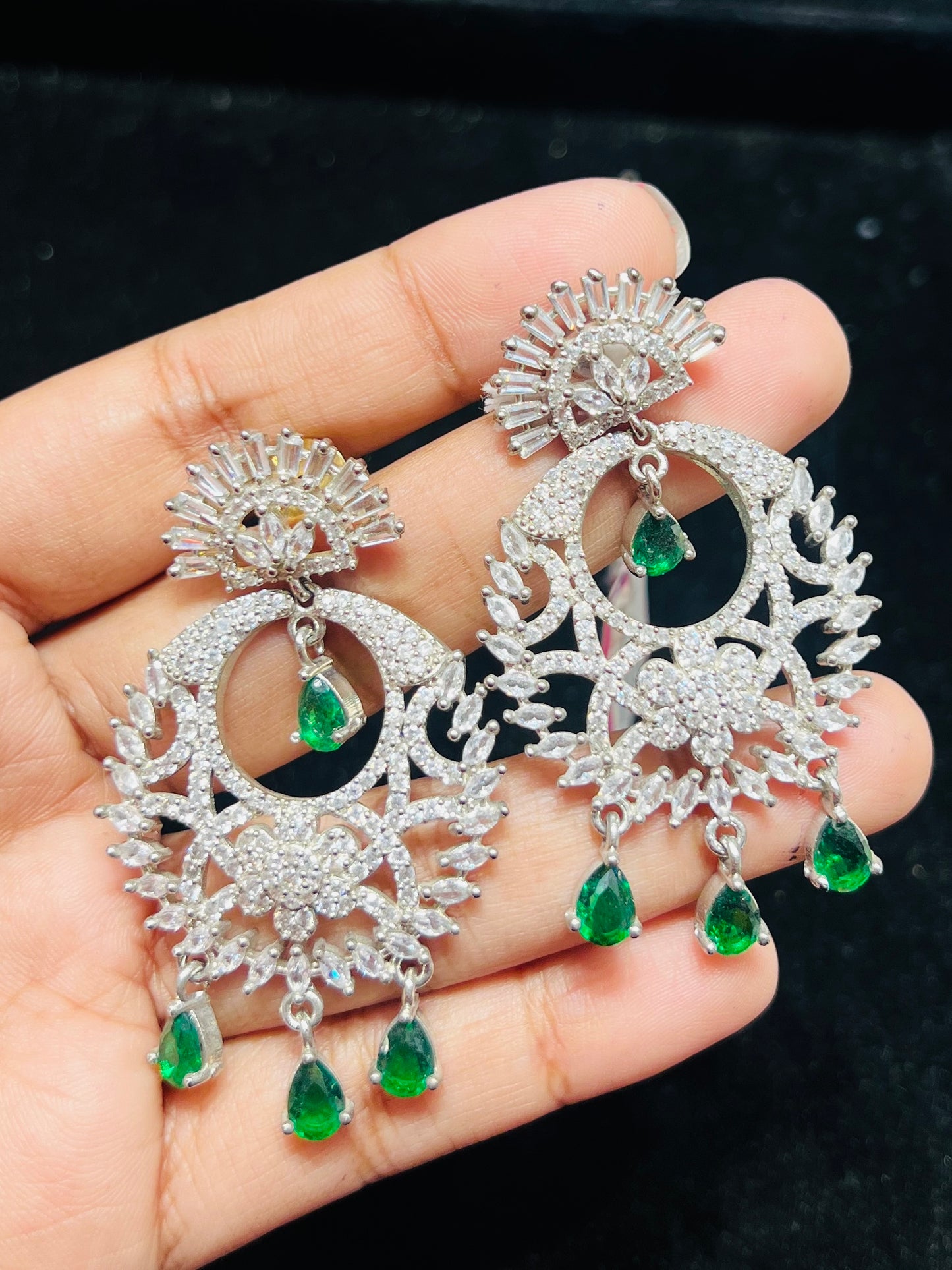 Premium Diamond Cut Earring – Elegant Shine Finish