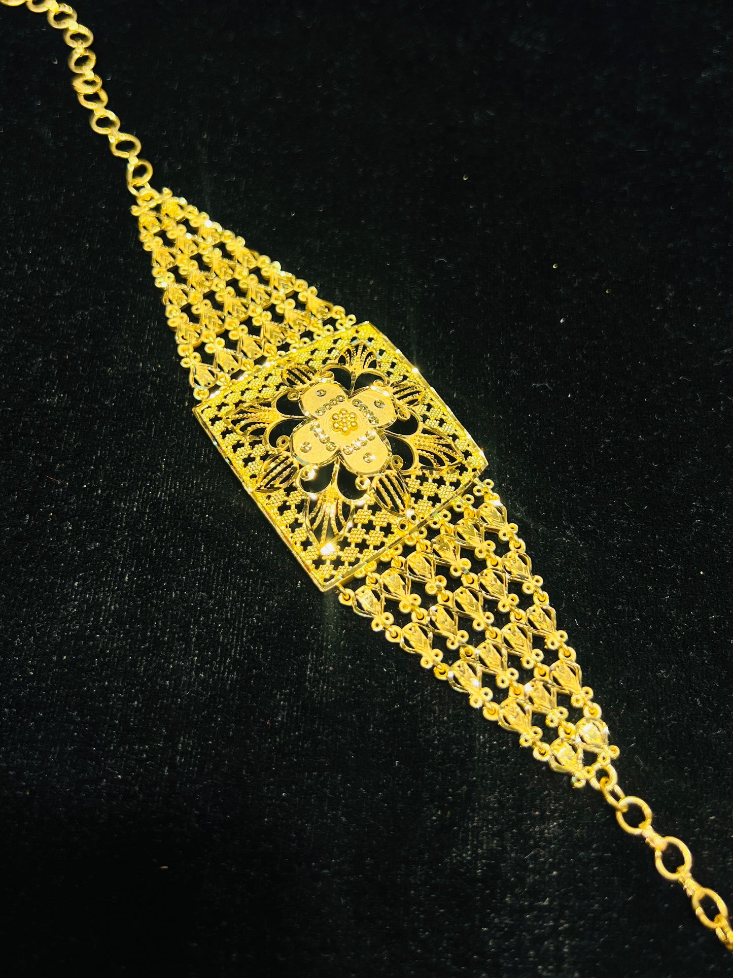 Traditional Forming Mantasha – Royal Bridal Style