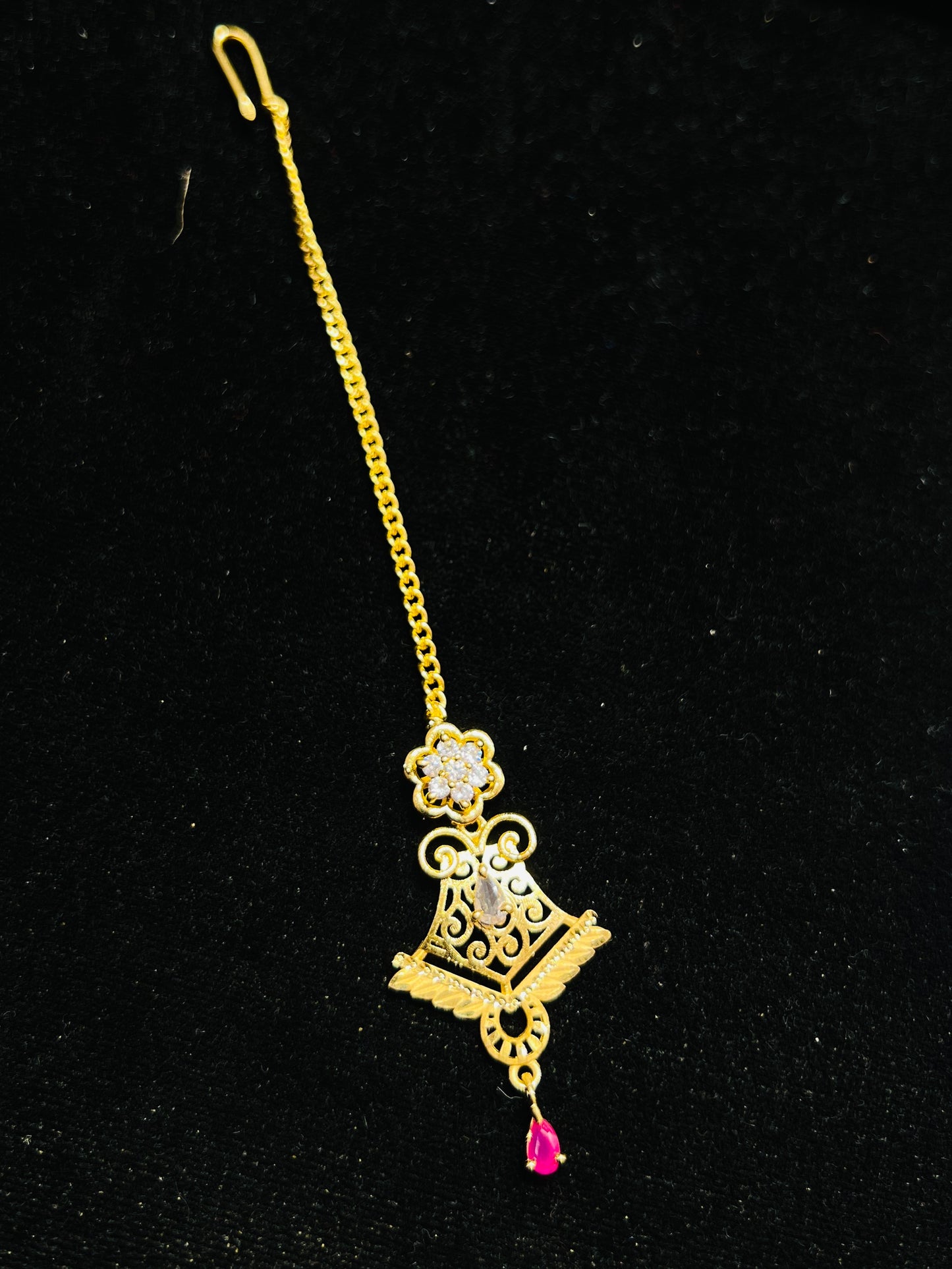 Minimal Simple Tikli – Perfect for Daily & Party Wear