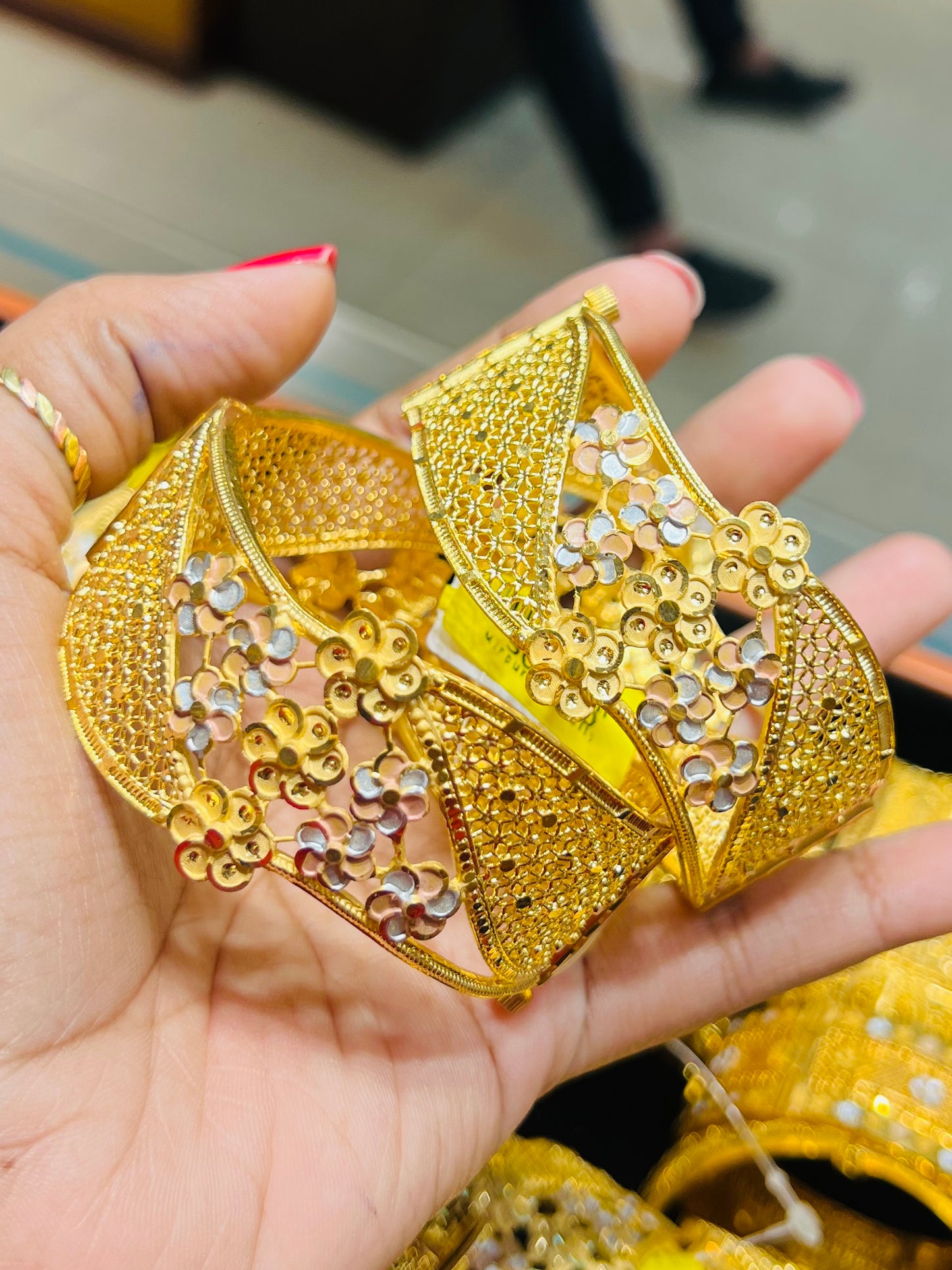 Stylish Chur for Wedding, Party & Festive Wear