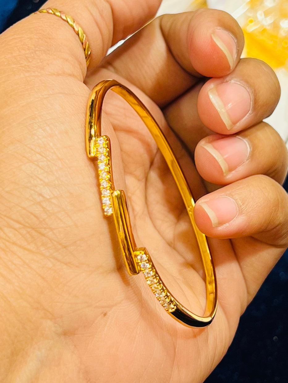 Premium Gold Plated Bracelet for Party Wear Mirpur Jewelry City