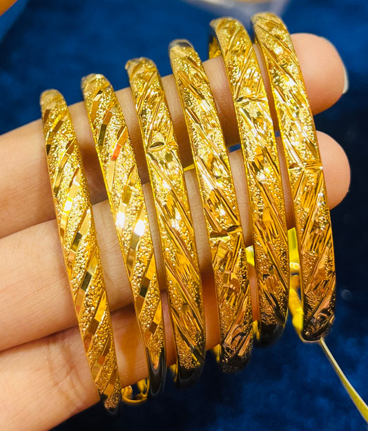 Exquisite Gold Plated Bangles – Stylish & Trendy (1 pcs)