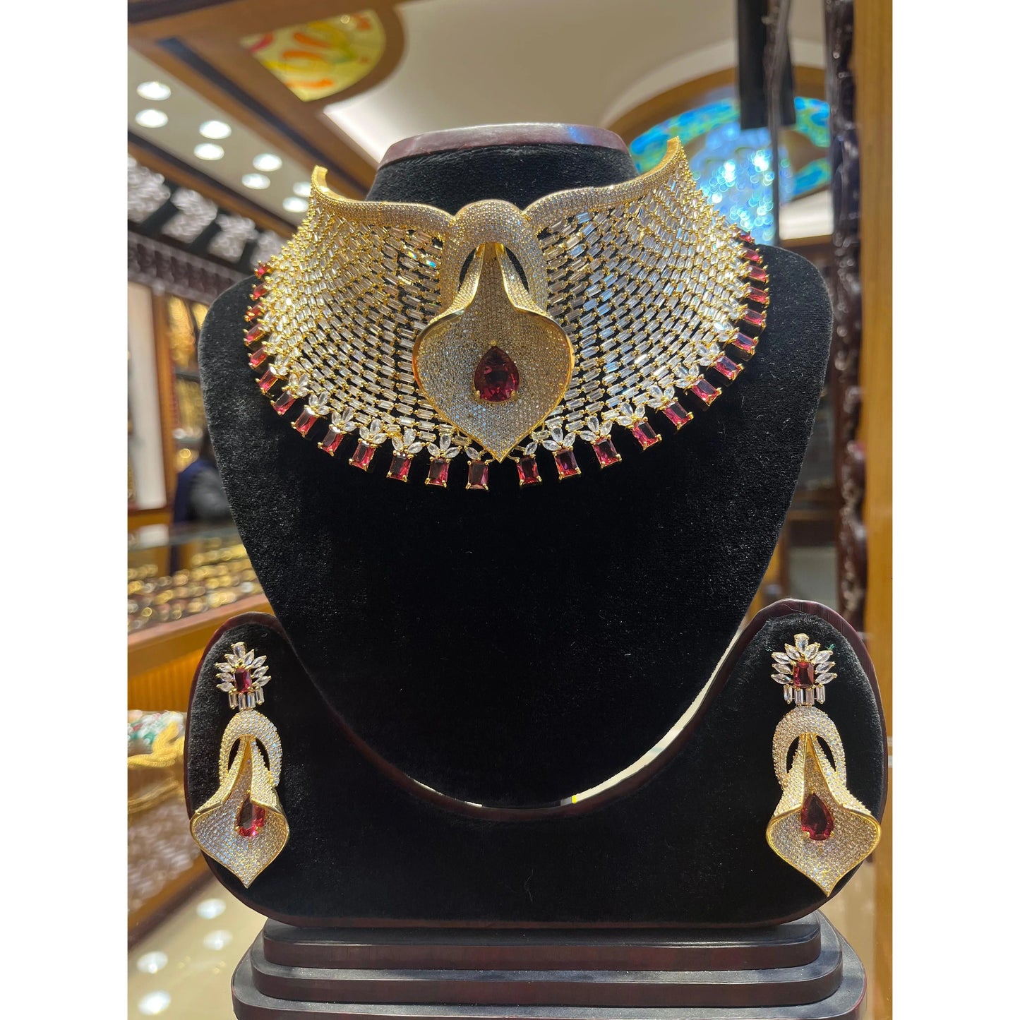 Timeless Radiance: Diamond Cut Bridal Necklace - Mirpur Jewelry City