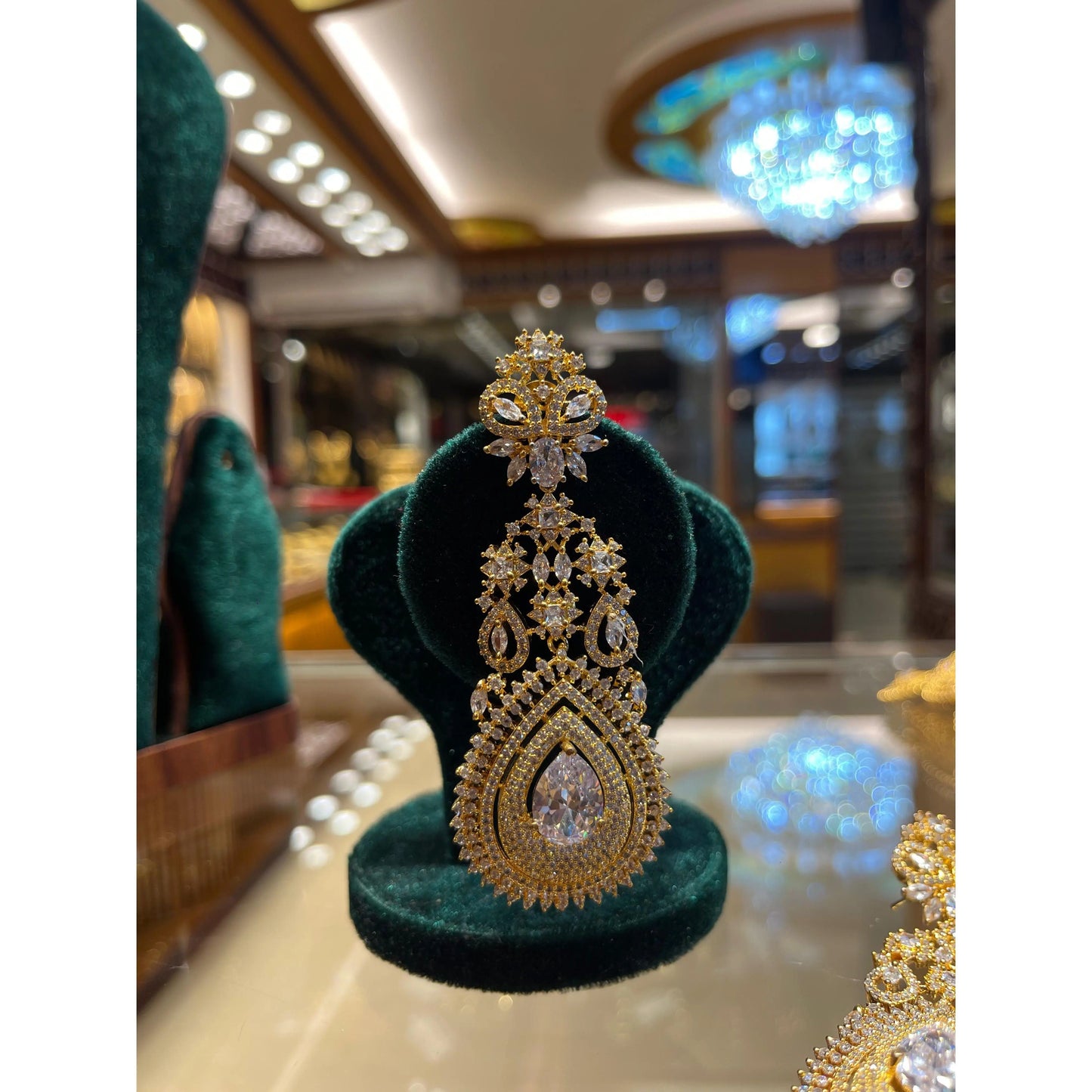 Timeless Radiance: Diamond Cut Bridal Necklace - Mirpur Jewelry City
