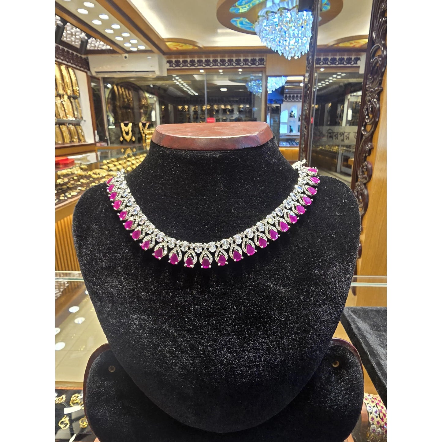 Timeless Radiance: Diamond Cut Bridal Necklace - Mirpur Jewelry City