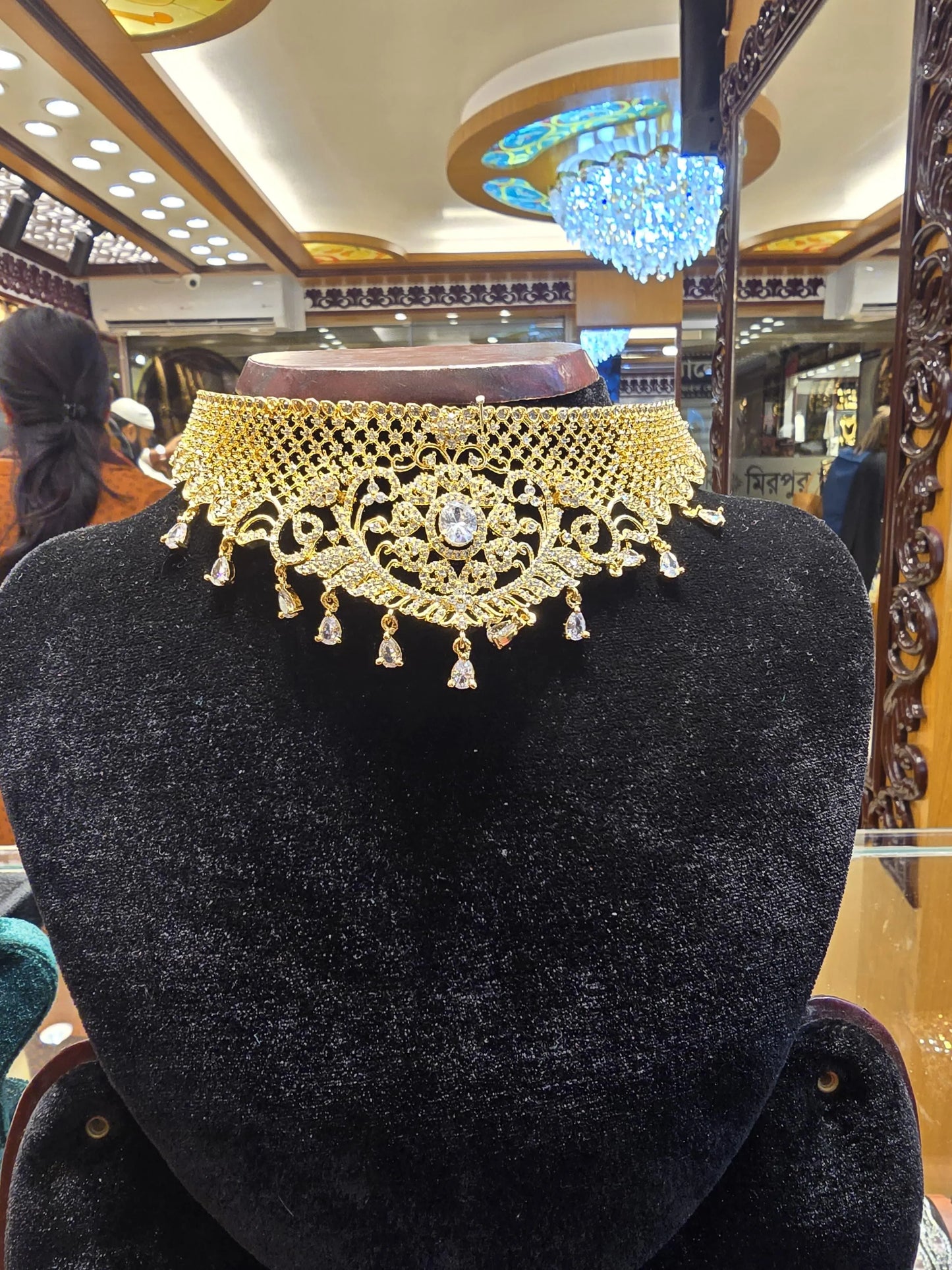 Timeless Radiance: Diamond Cut Bridal Necklace - Mirpur Jewelry City