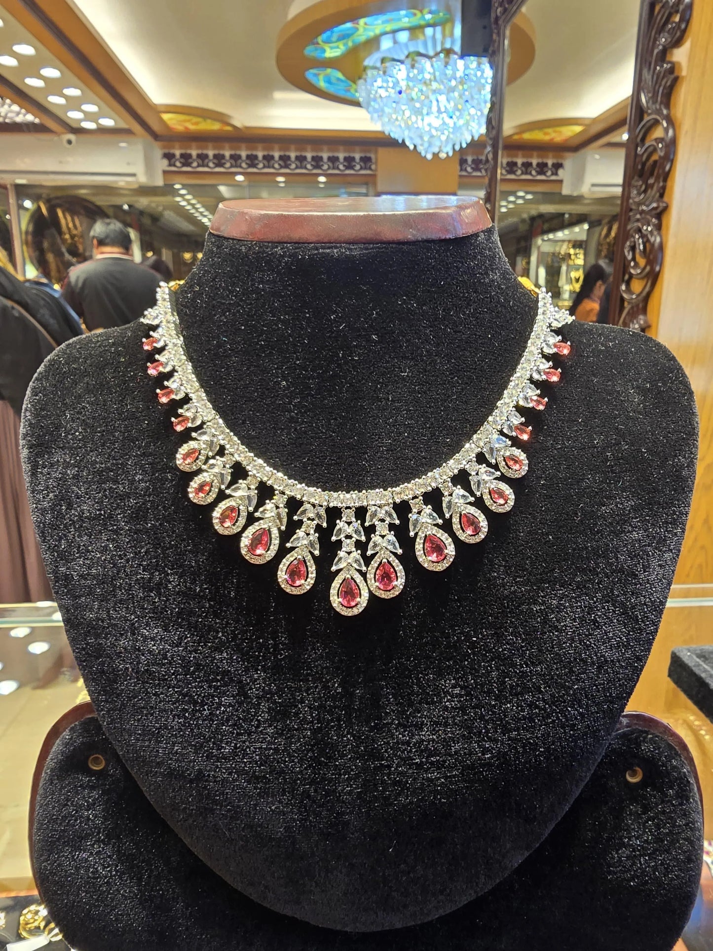 Timeless Radiance: Diamond Cut Bridal Necklace - Mirpur Jewelry City
