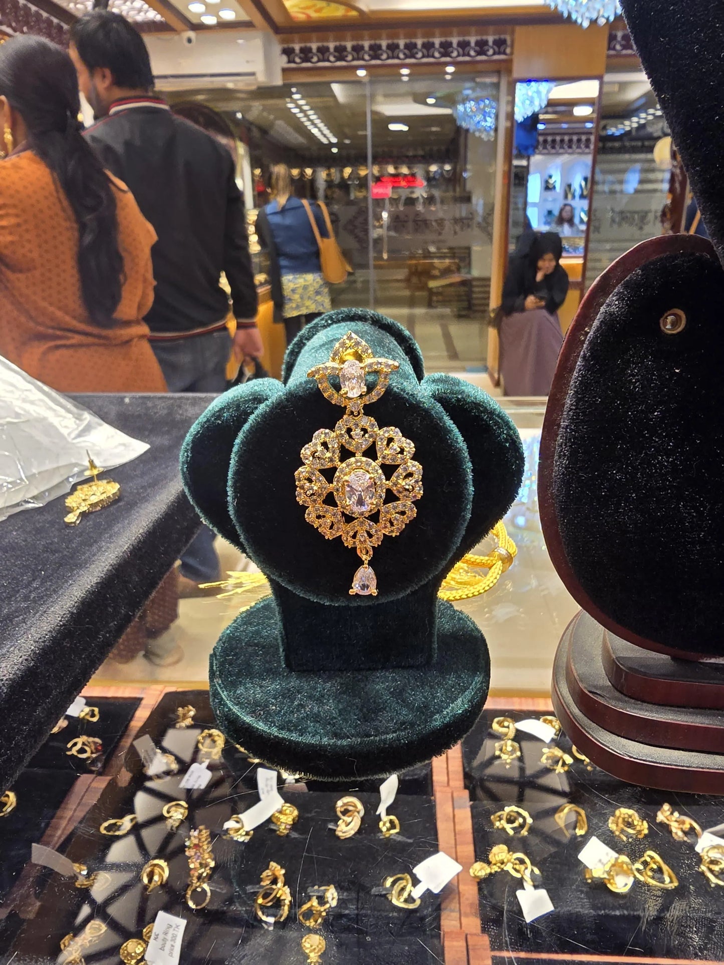 Timeless Radiance: Diamond Cut Bridal Necklace - Mirpur Jewelry City
