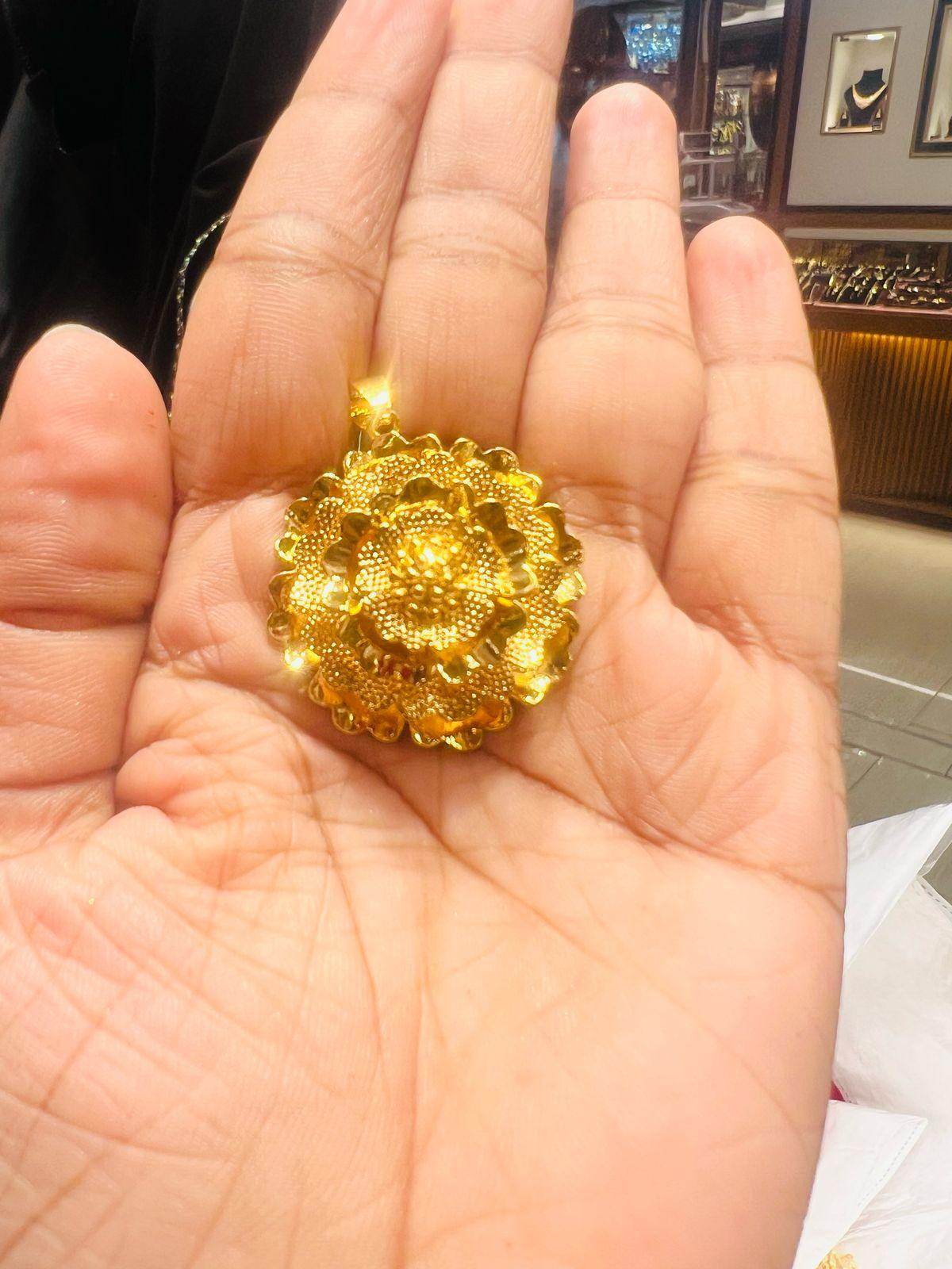 Square shape exclusive Dubai Design Locket - Mirpur Jewelry City