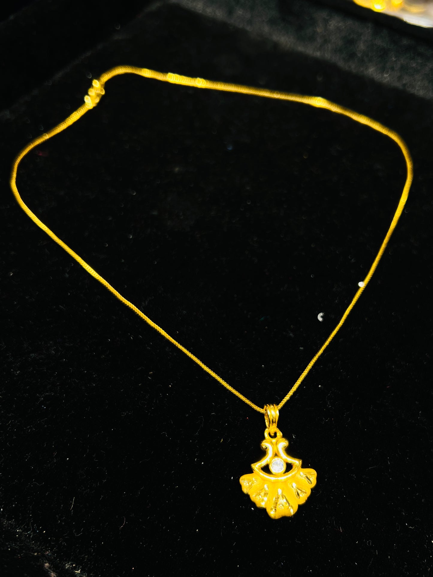 Minimal Gold Polish Chain – Smart & Sophisticated Style