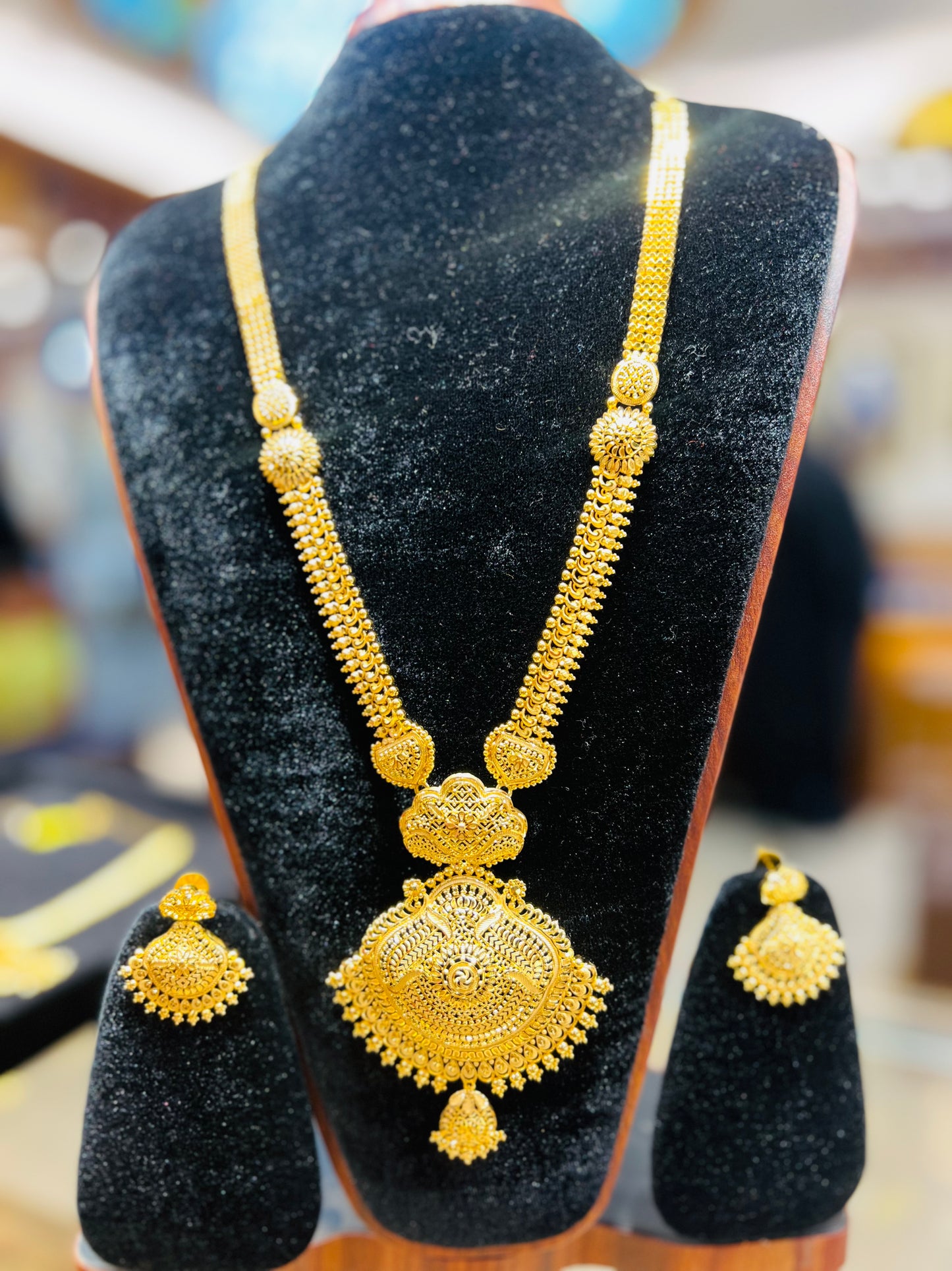 Traditional Shita Har – Elegant Festive Collection