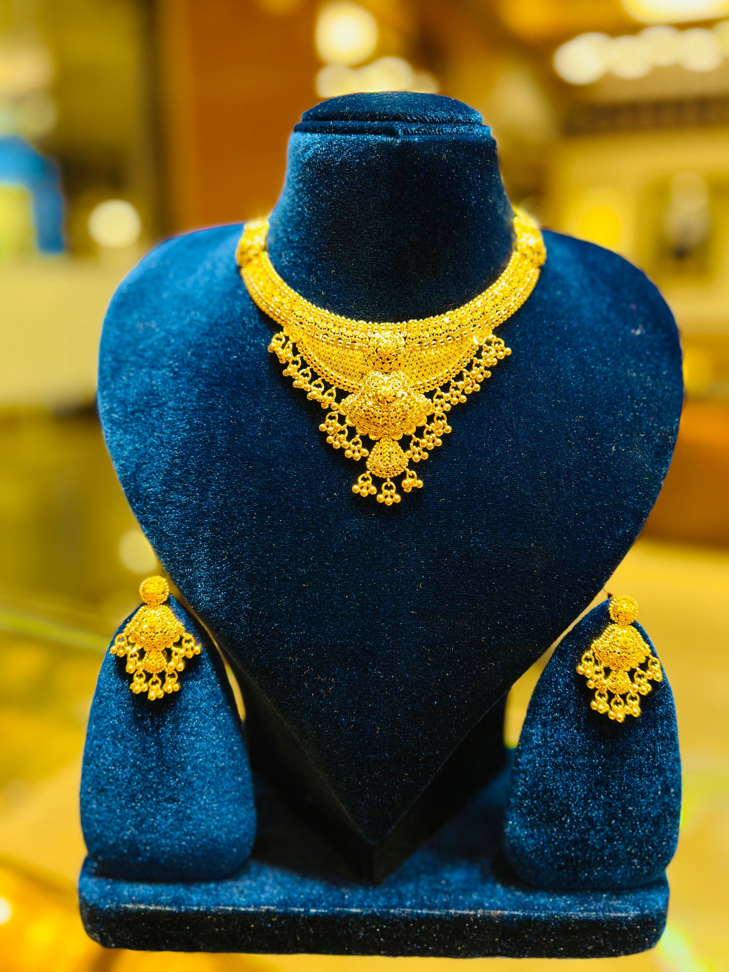 Luxury Gold Polish Necklace – Shahi Bridal Look