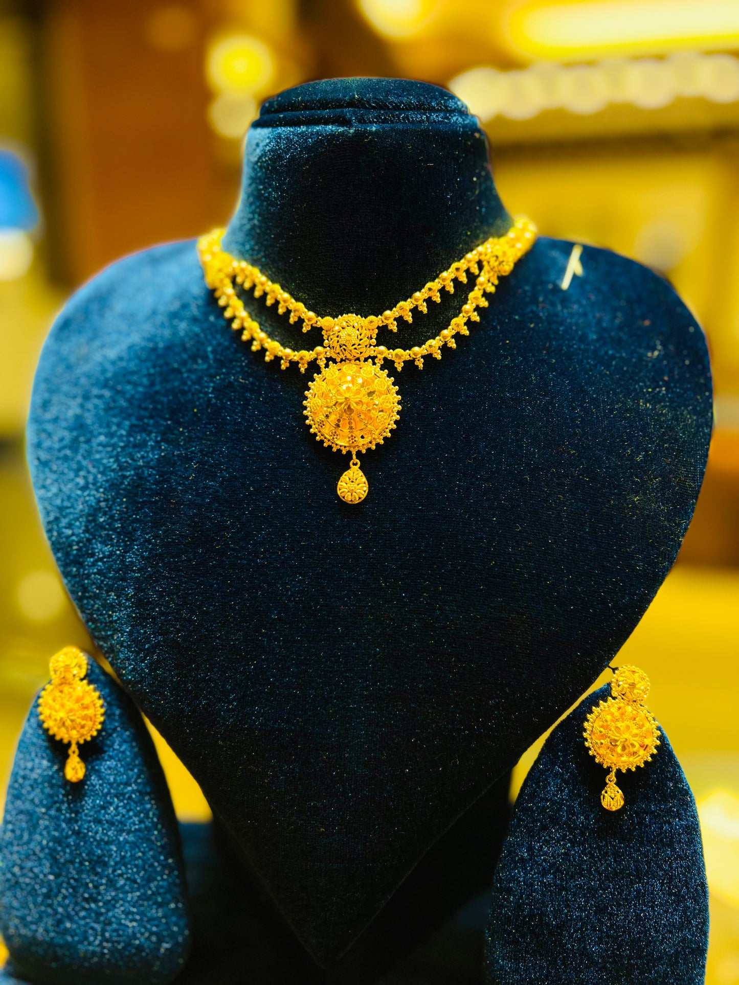 Elegant Gold Polish Necklace | Premium Traditional Design
