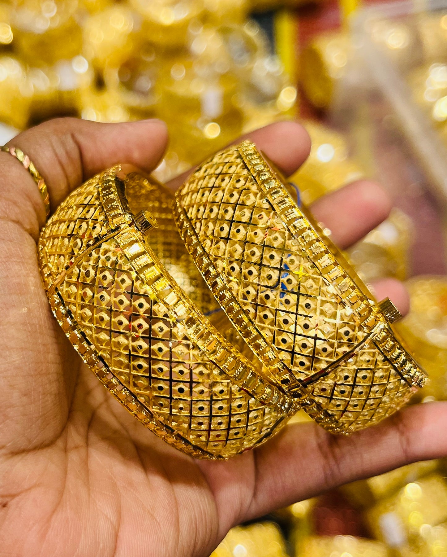 Stylish Chur Bangles – Modern Traditional Look