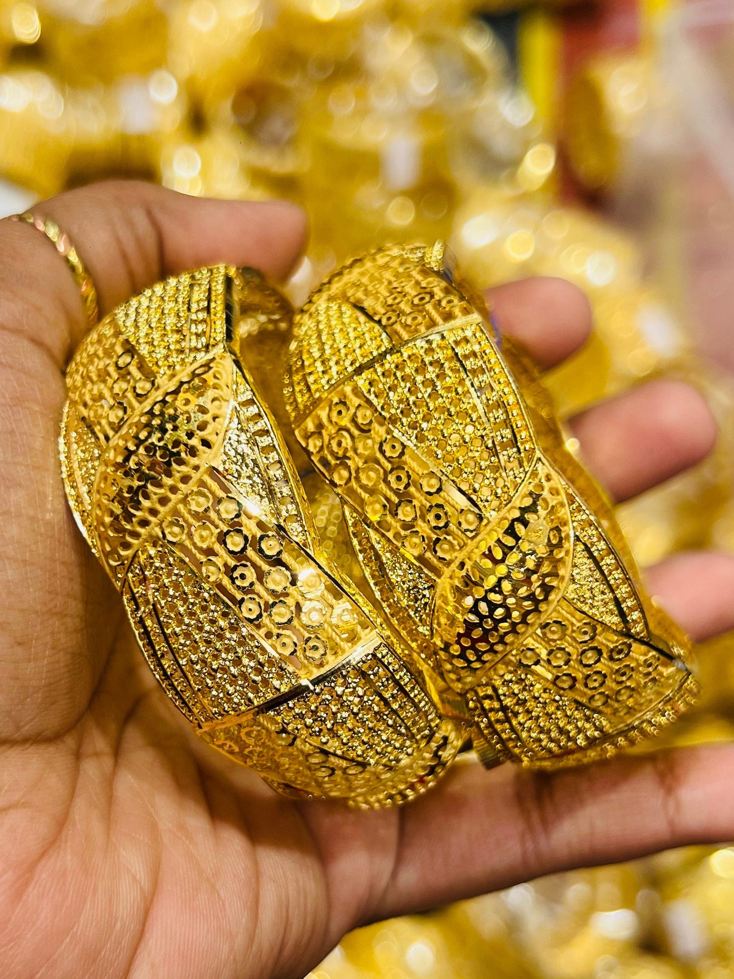 Gold Finish Chur Bangles – Classic Design Mirpur Jewelry City