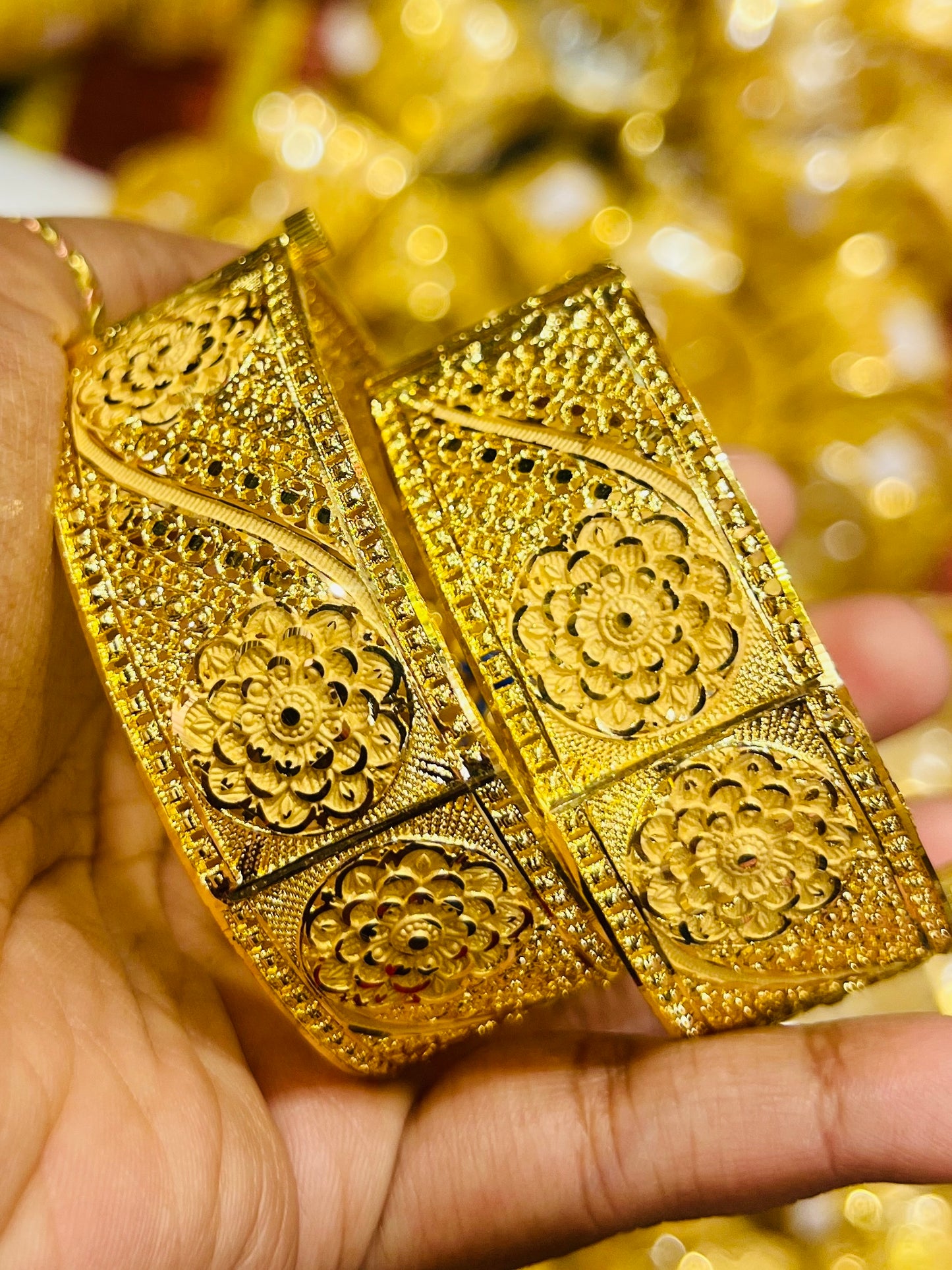 Minimal Chur Bangles – Simple & Stylish Look