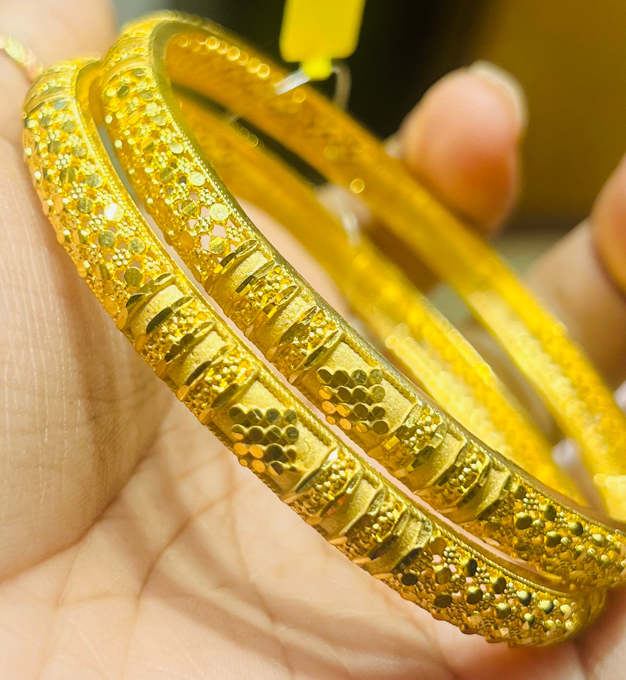 Elegant 22K Gold Polish Churi (1 Pair) Mirpur Jewelry City