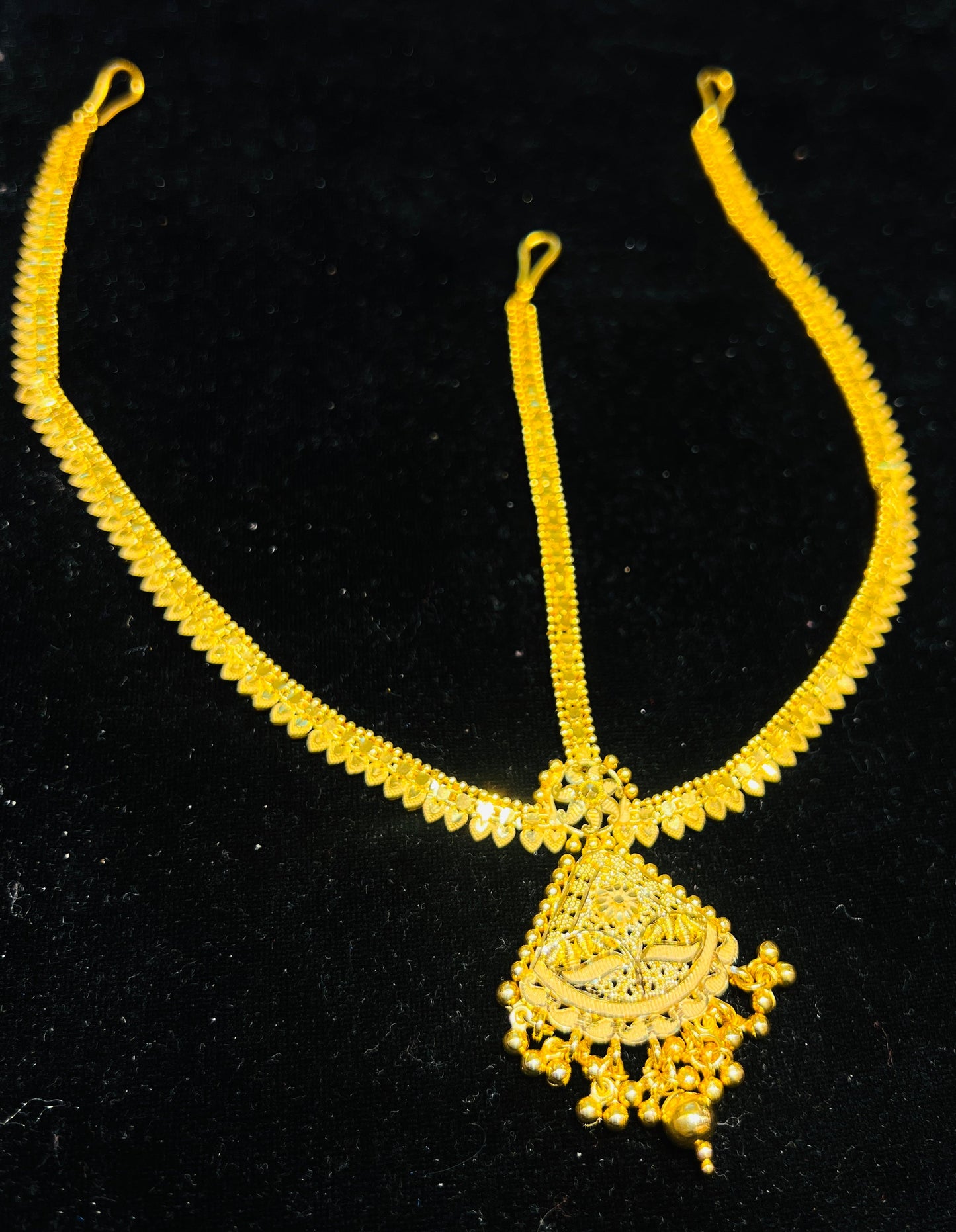 22K Gold Polish Tayra (1.5gm) – Elegant Bridal Headpiece Mirpur Jewelry City