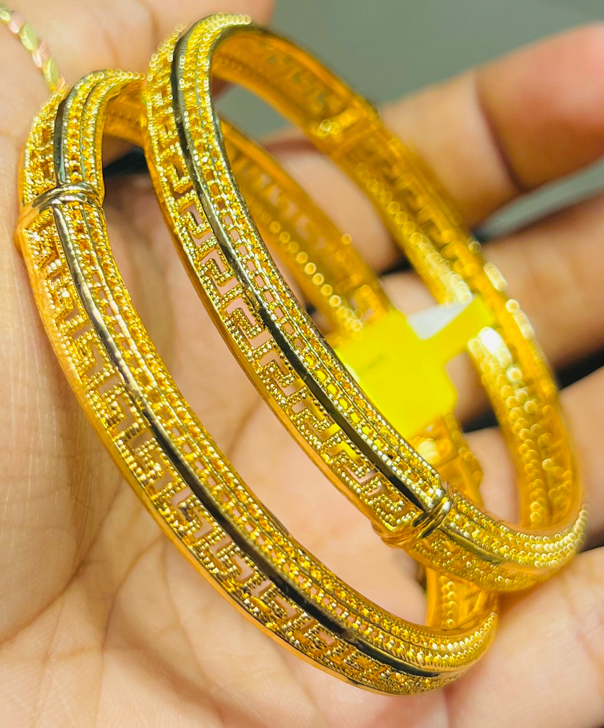 Classic Lock Churi – 22K Gold Polish | Premium Finish Traditional Jewellery (1 Pair) Mirpur Jewelry City