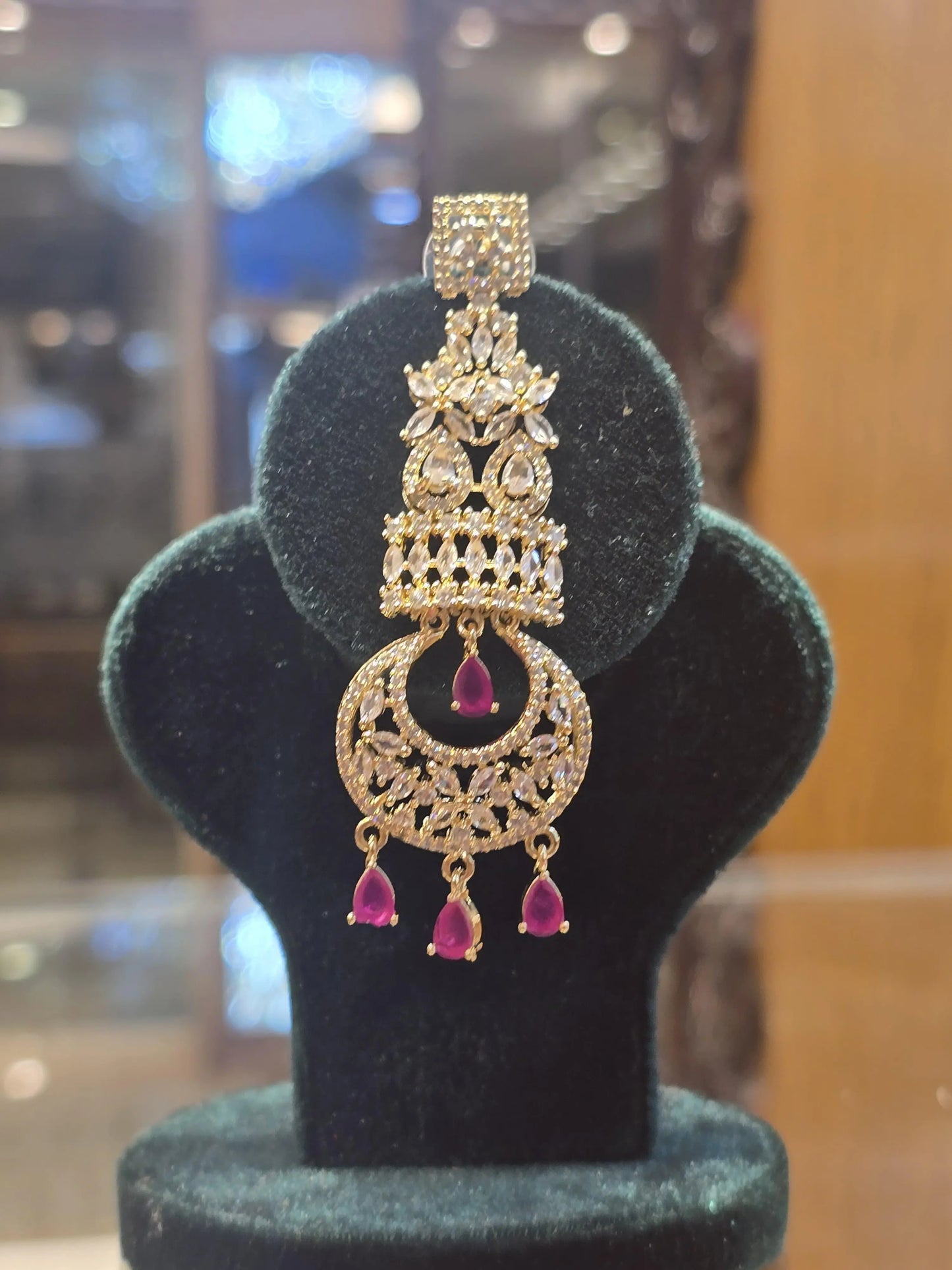 Timeless Radiance: Diamond Cut Bridal Necklace - Mirpur Jewelry City