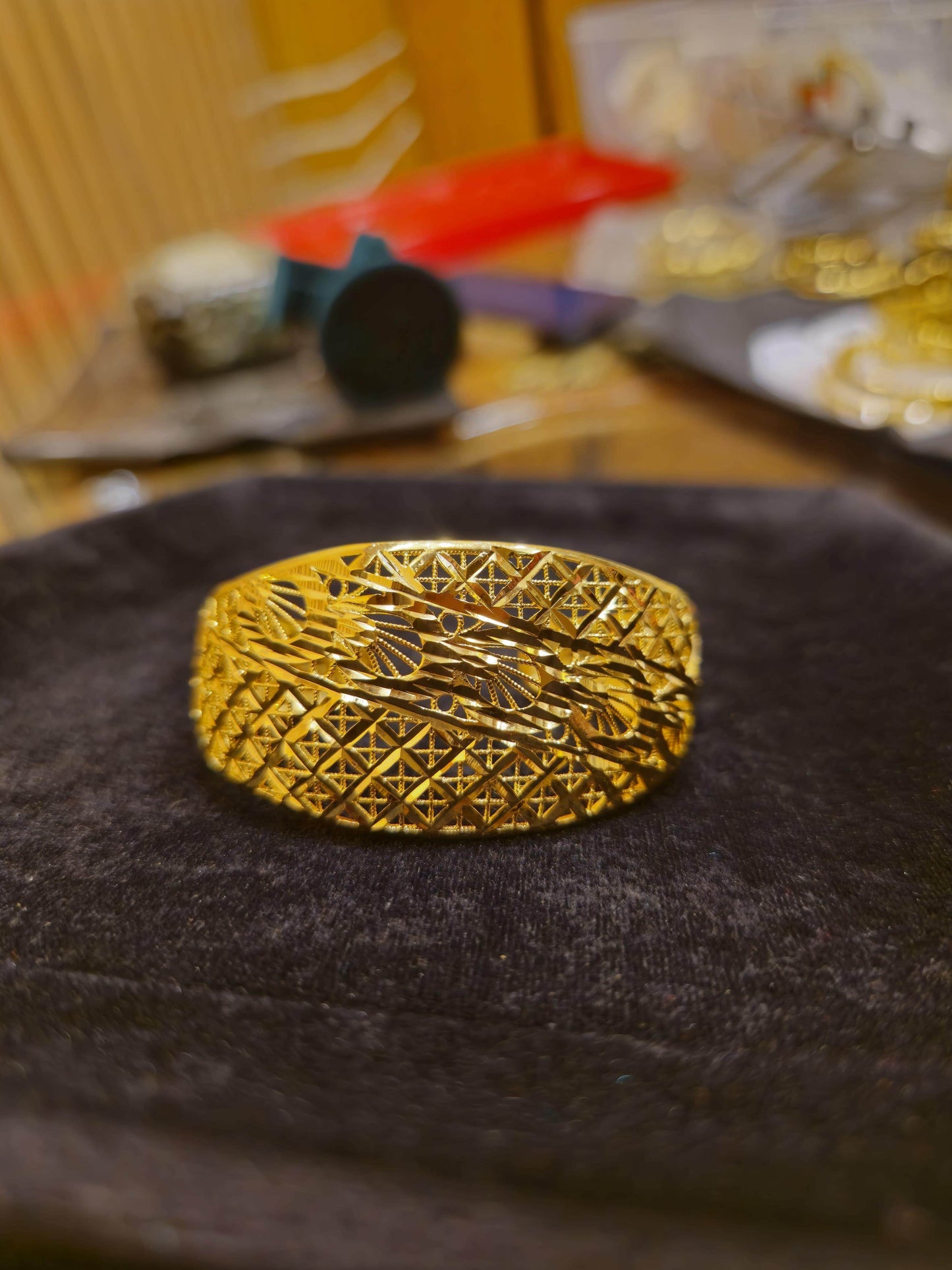Gold-Plated Fashion Bracelet – Elegant Imitation Jewelry - Mirpur Jewelry City