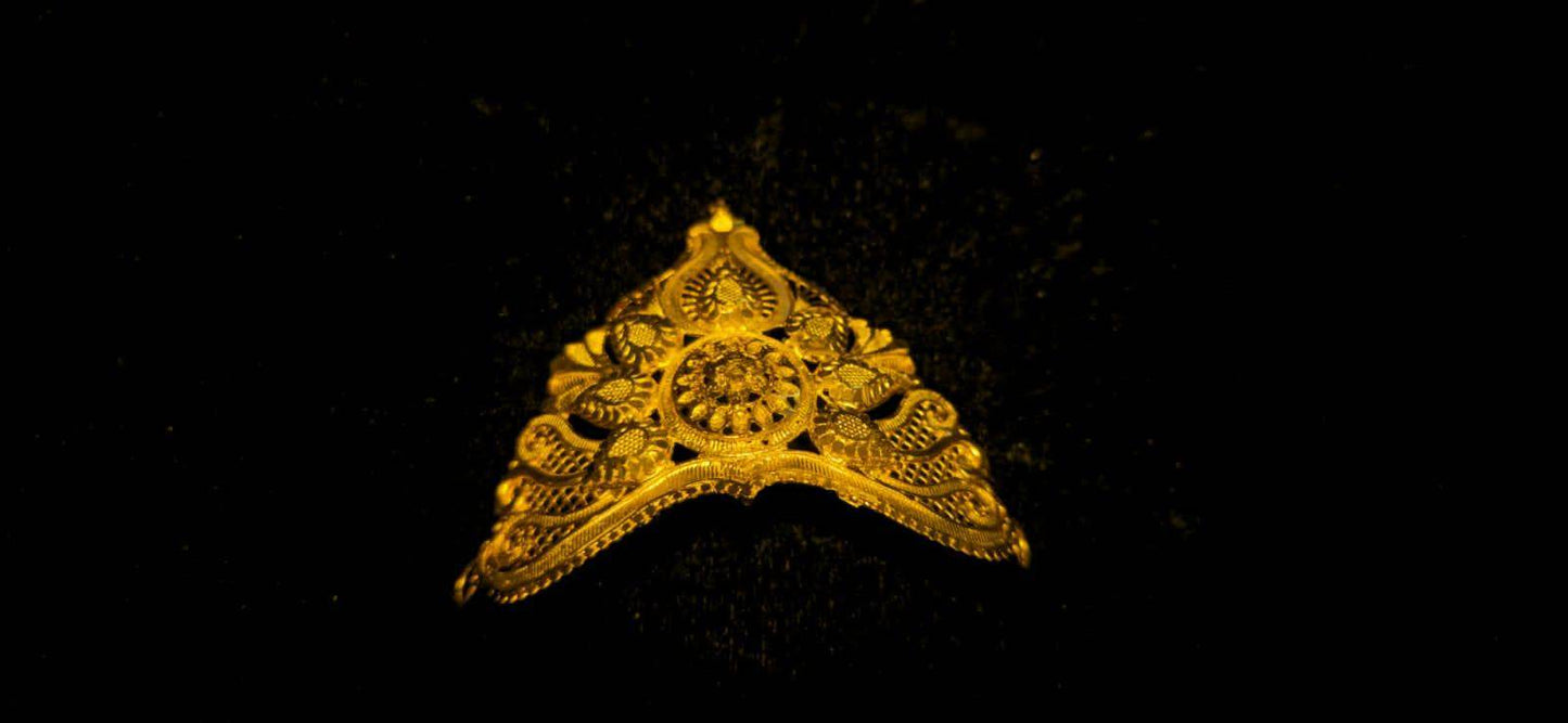 Bridal Crown Regal Gold-Plated – A Timeless Symbol of Elegance - Mirpur Jewelry City