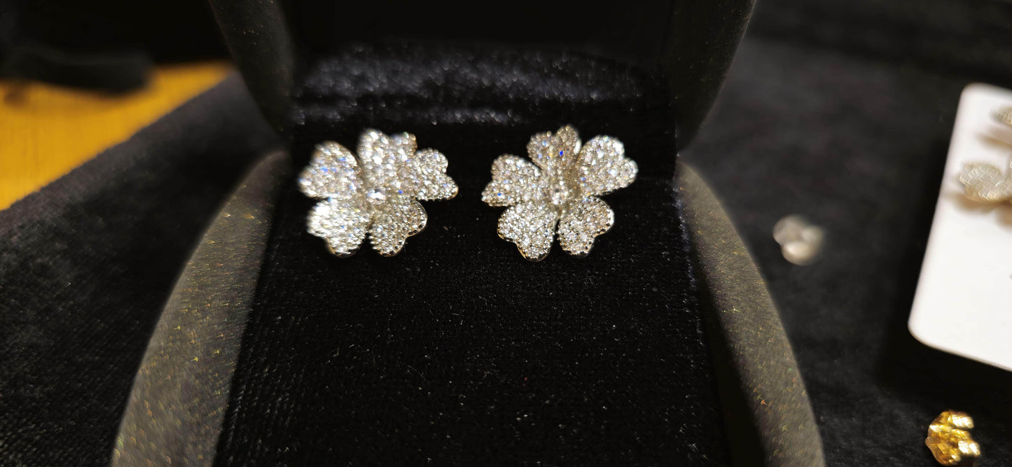 Elegant Gold-Plated diamond cut floral Top – Timeless Luxury - Mirpur Jewelry City