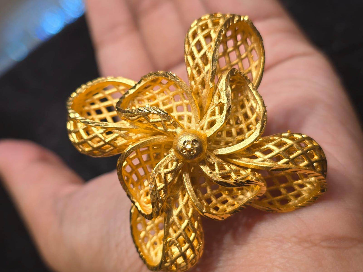 Elegant Gold-Plated Ring – Timeless Beauty & Luxury - Mirpur Jewelry City