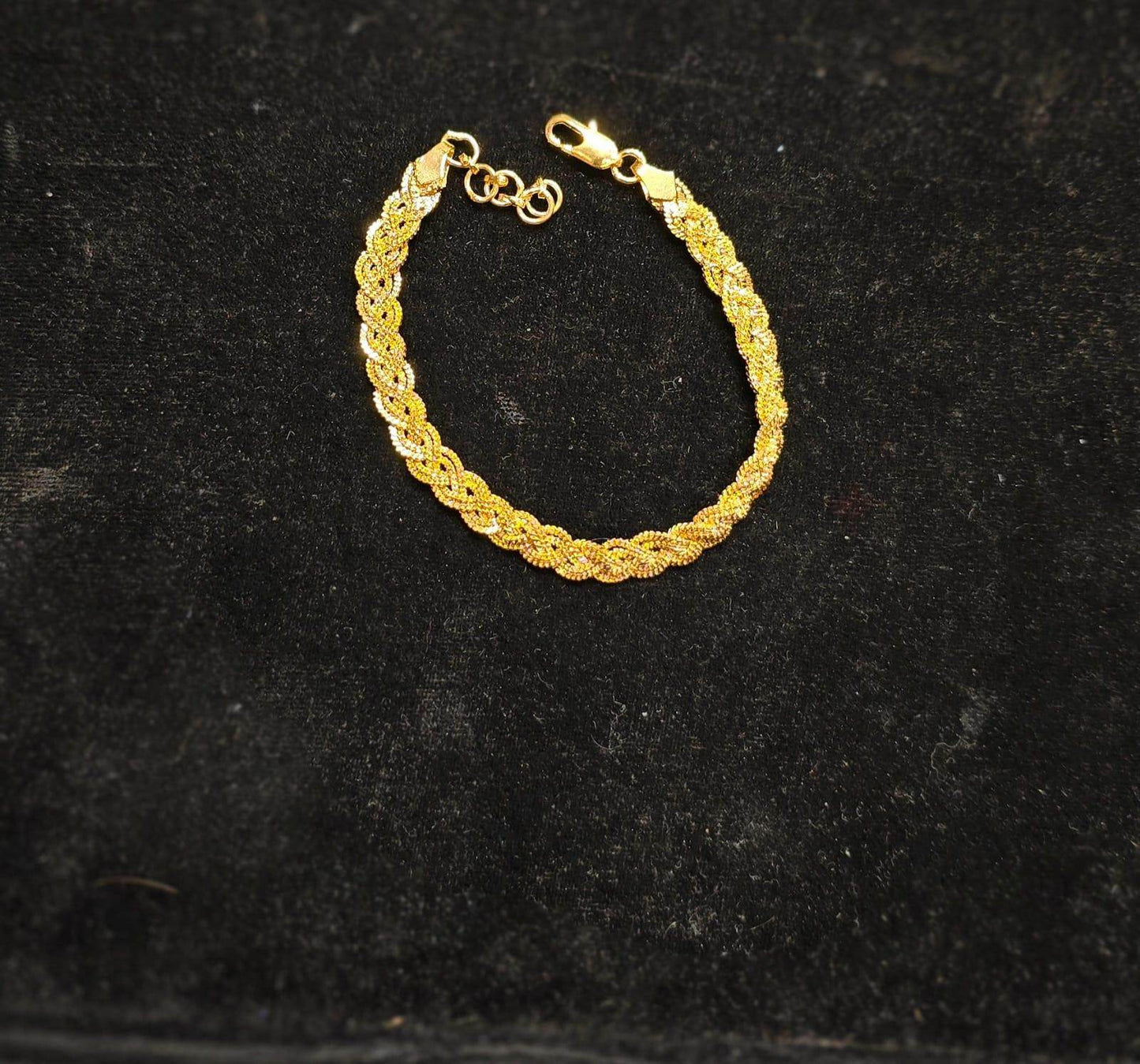 Elegant Gold-Plated Bracelet – Timeless Beauty & Shine - Mirpur Jewelry City