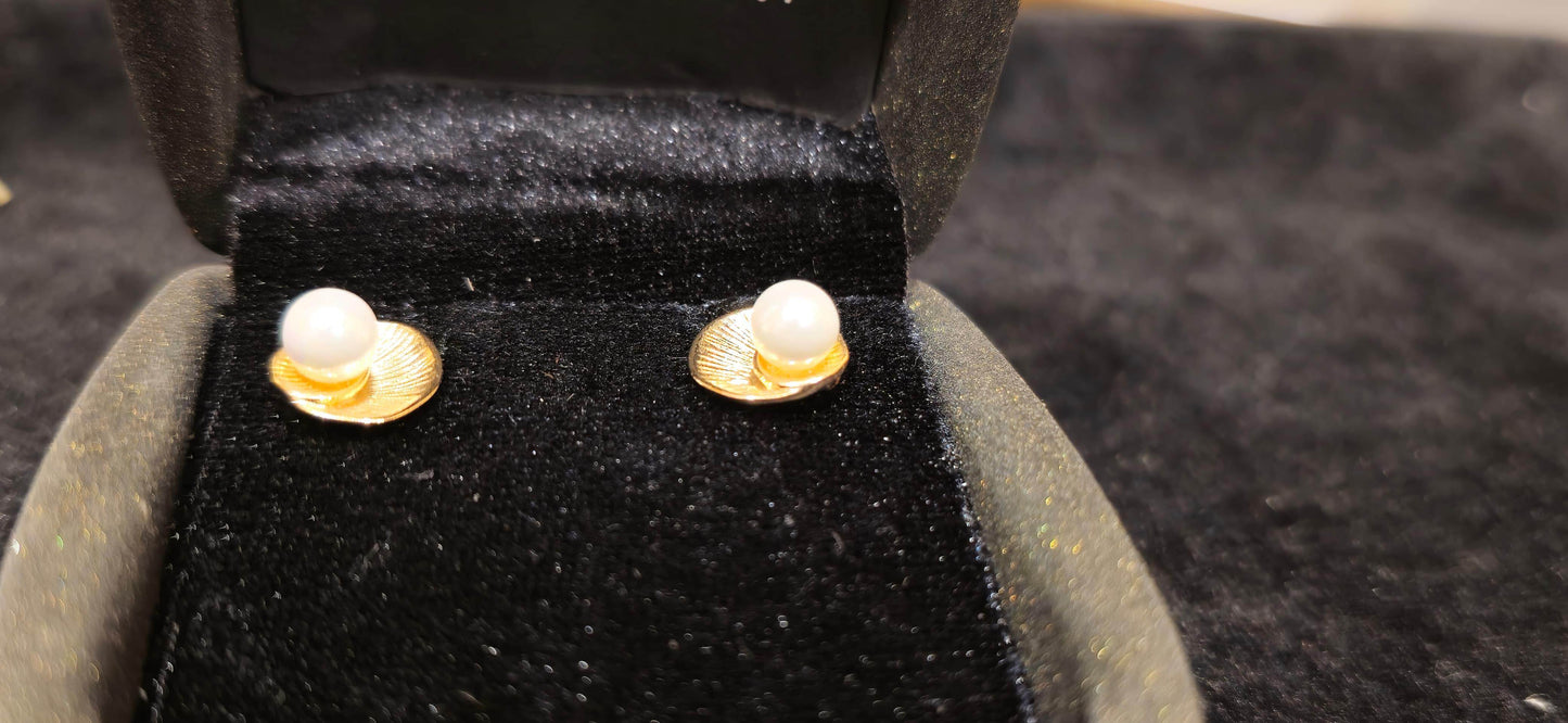 Elegant Gold-Plated Top – Timeless Luxury - Mirpur Jewelry City