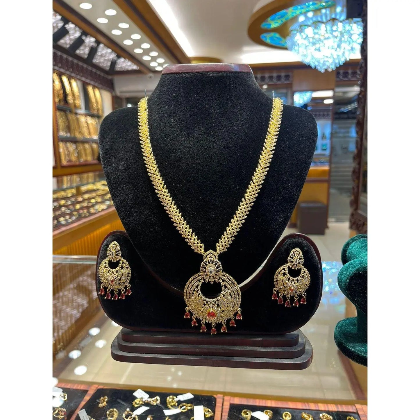 Timeless Radiance: Diamond Cut Bridal Sita - Mirpur Jewelry City