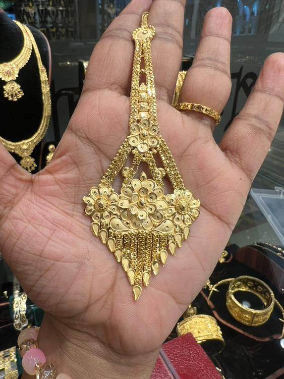 Elegant Gold-Plated Bridal Tikli – Timeless Royalty - Mirpur Jewelry City