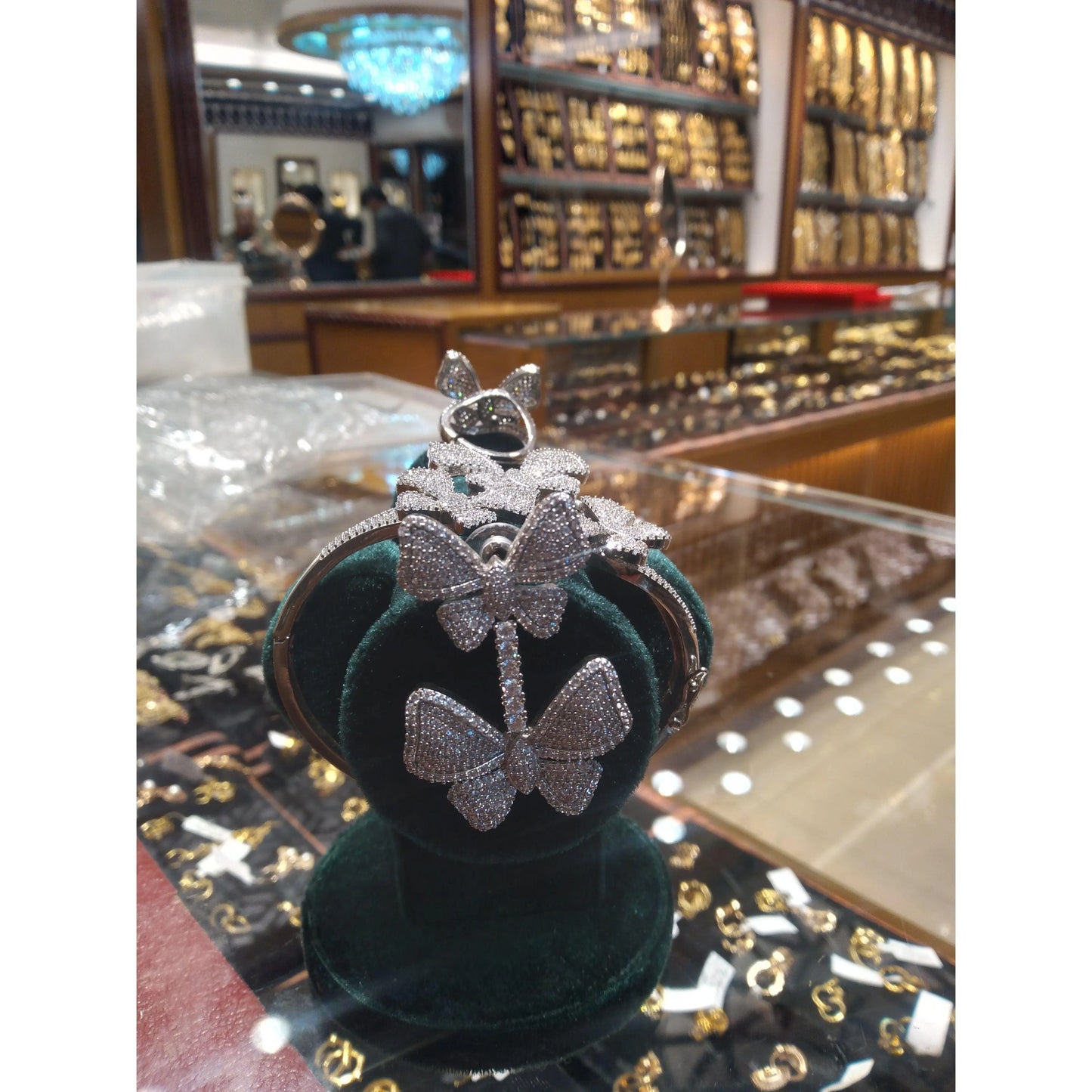 Timeless Radiance: Diamond Cut Bridal Necklace - Mirpur Jewelry City