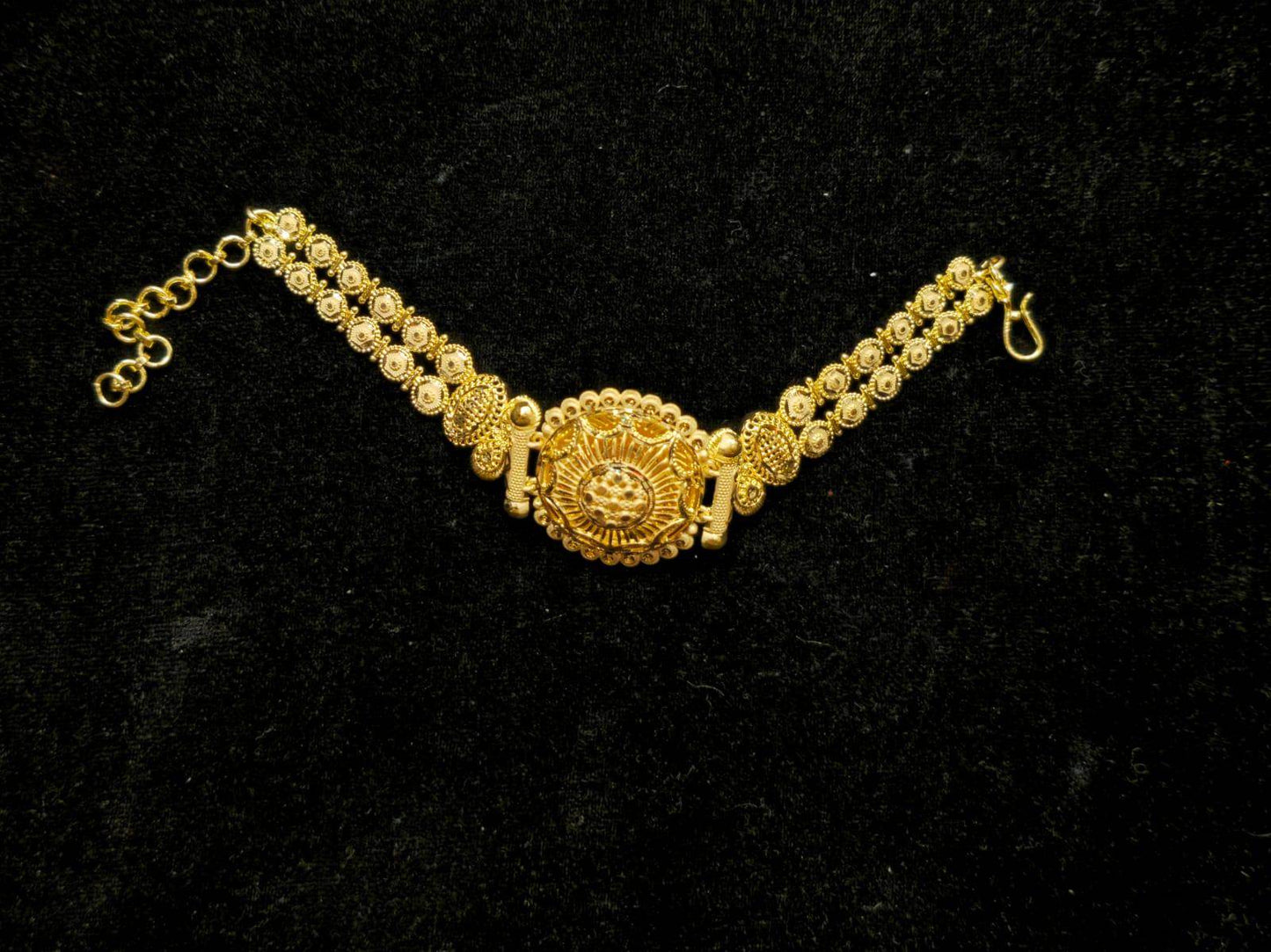 Gold-Plated Fashion Bracelet – Elegant Imitation Jewelry - Mirpur Jewelry City