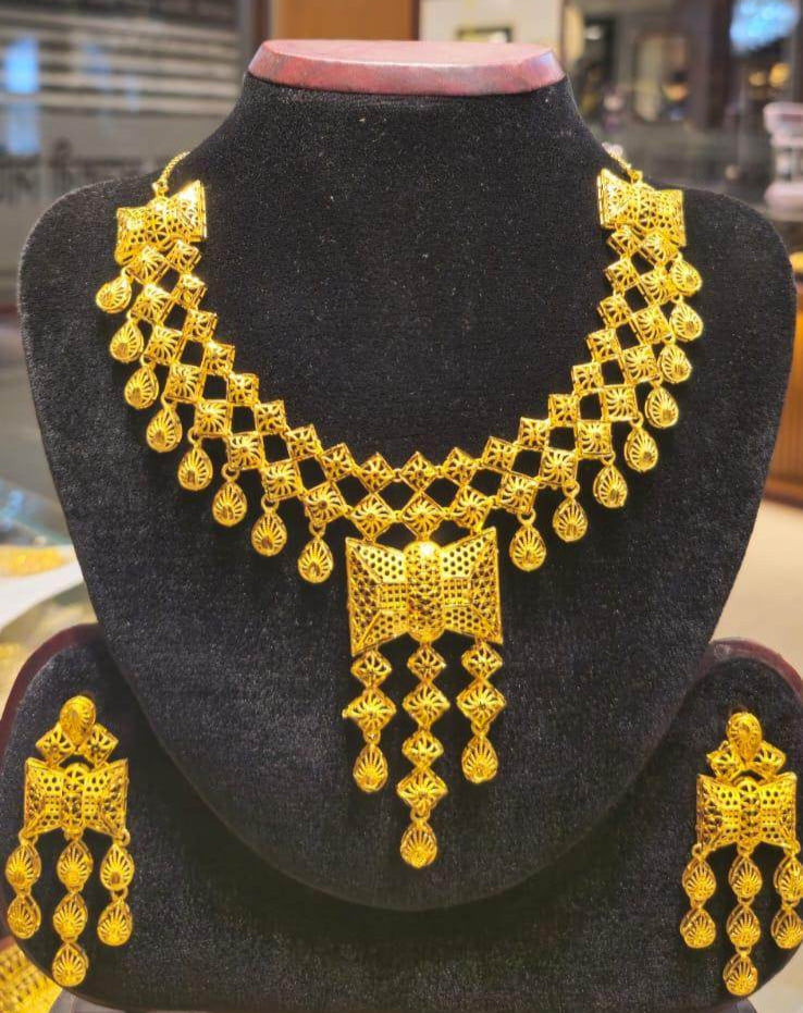 Elegant Gold-Plated Necklace – Timeless Luxury - Mirpur Jewelry City