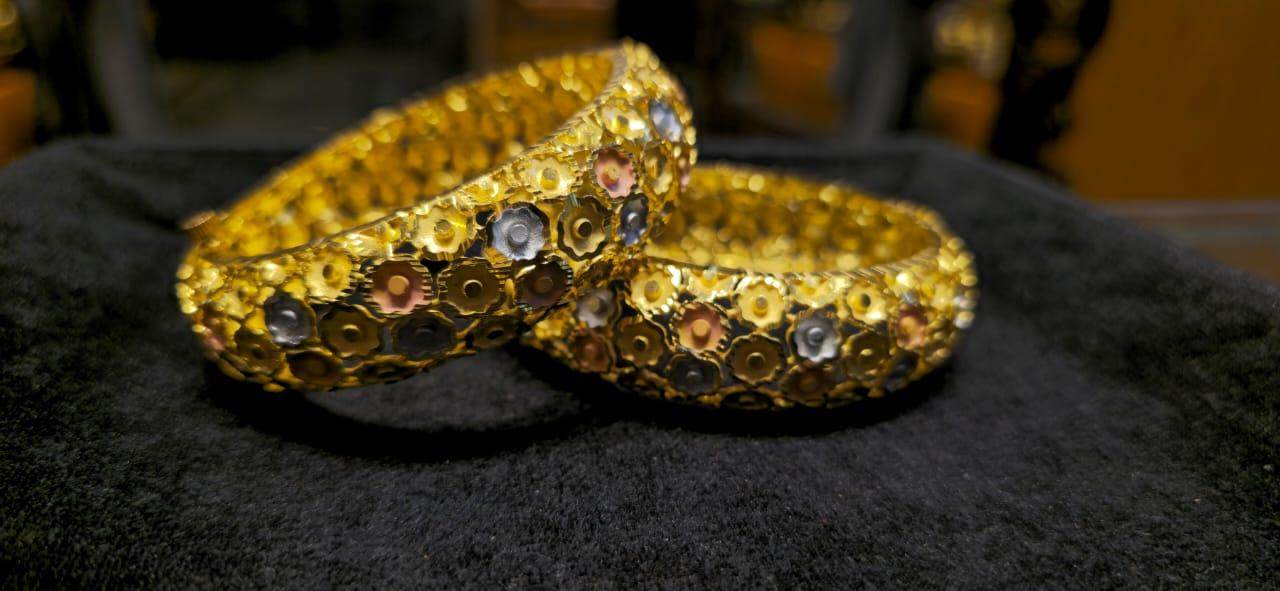 Elegant Gold-Plated Chur – Timeless Bangladeshi Craftsmanship - Mirpur Jewelry City