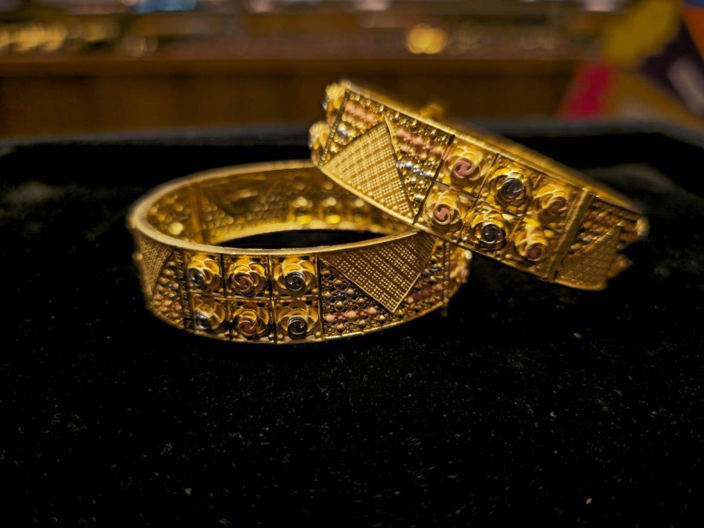 Elegant Gold-Plated Chur – Timeless Bangladeshi Craftsmanship - Mirpur Jewelry City