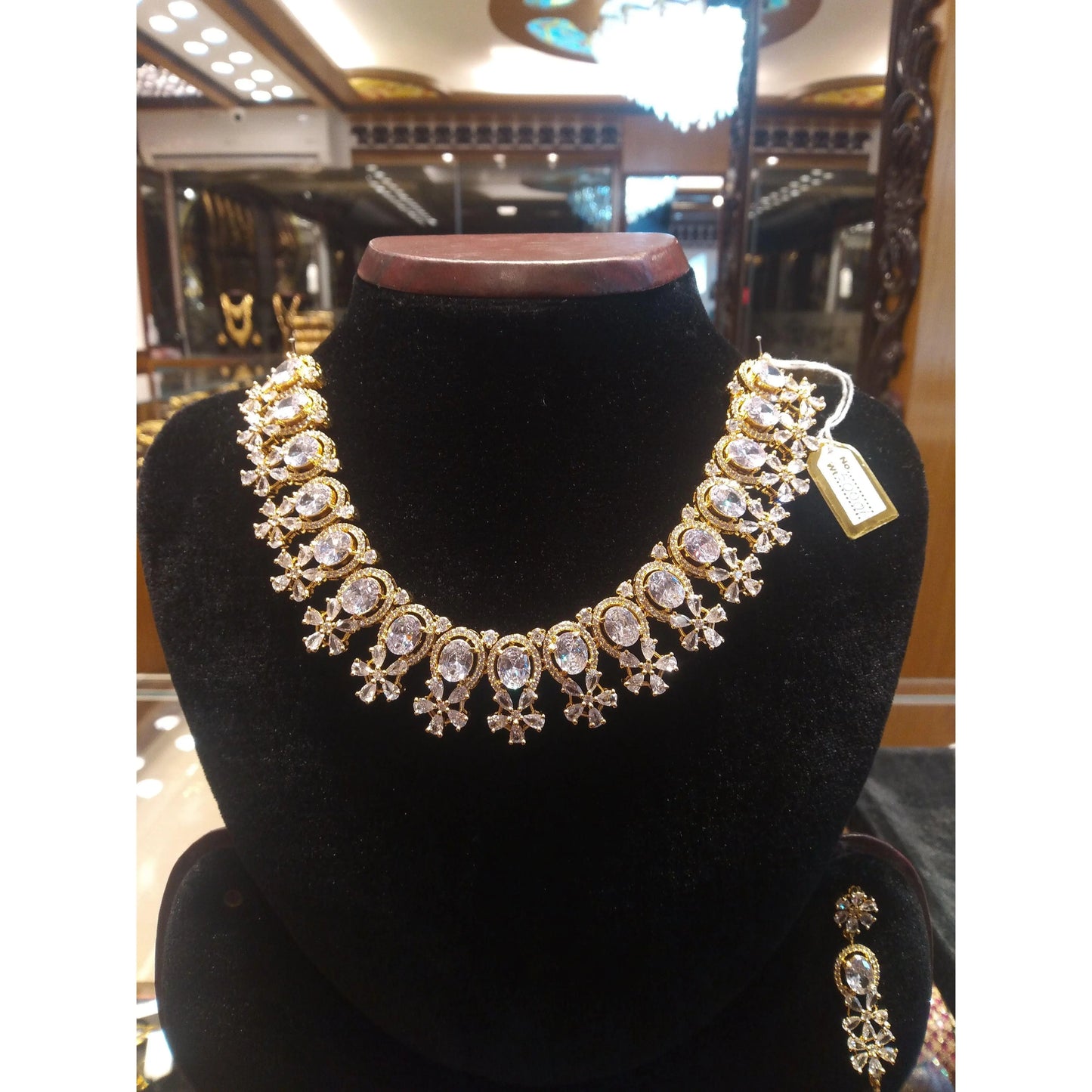 Timeless Radiance: Diamond Cut Bridal Necklace - Mirpur Jewelry City