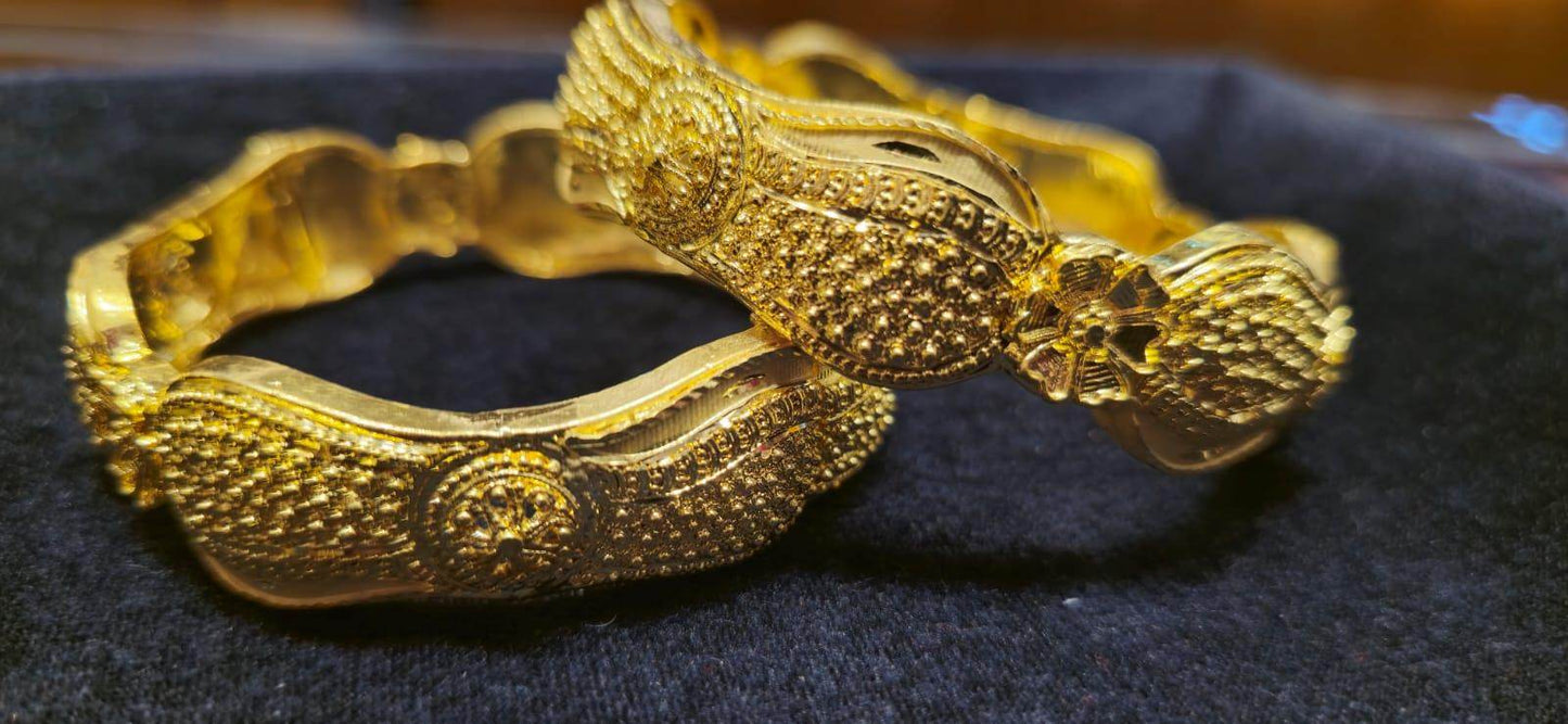 Elegant Gold-Plated Chur – Timeless Bangladeshi Craftsmanship - Mirpur Jewelry City