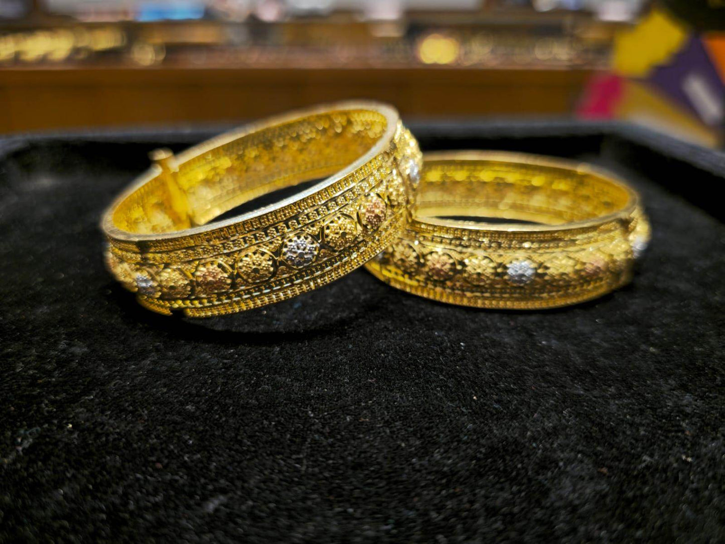 Elegant Gold-Plated Chur – Timeless Bangladeshi Craftsmanship - Mirpur Jewelry City