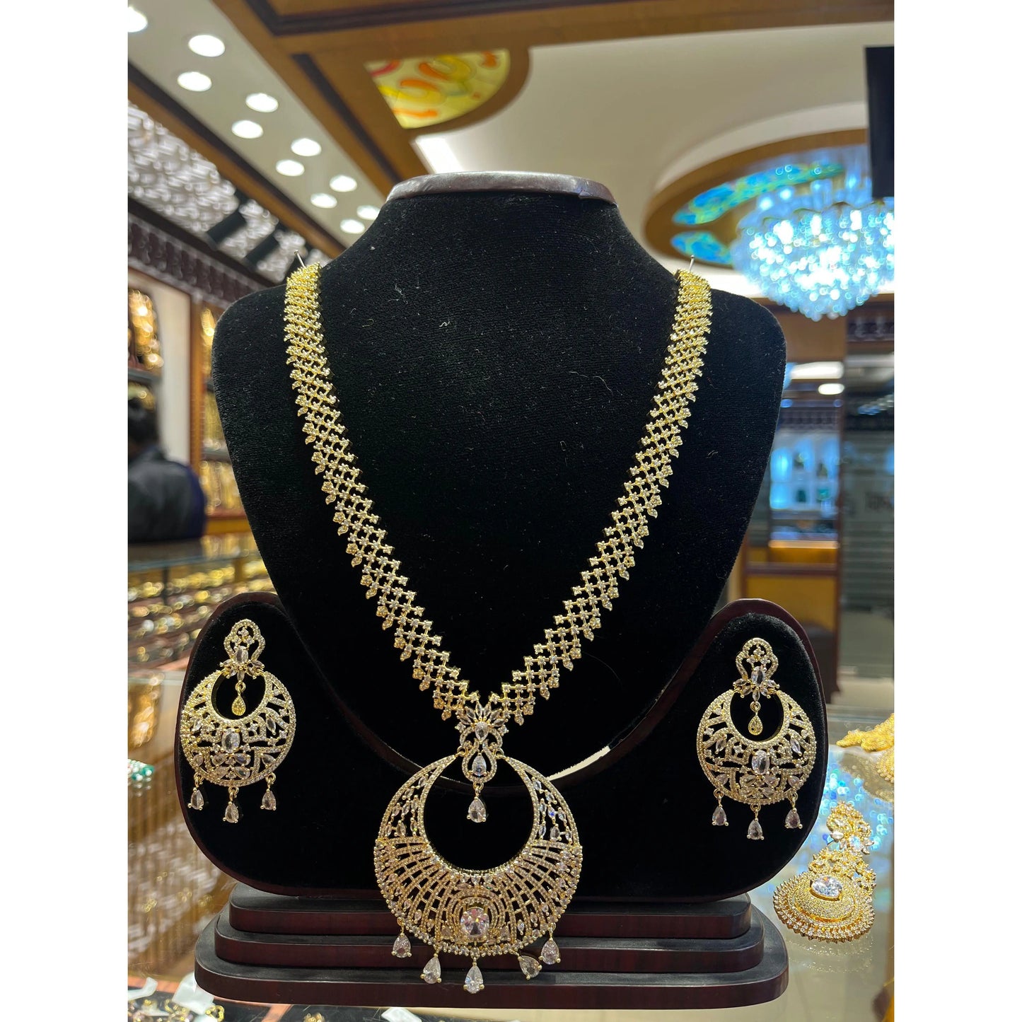 Timeless Radiance: Diamond Cut Bridal Sita - Mirpur Jewelry City