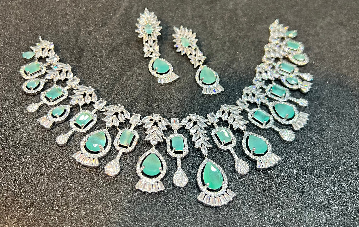 Classic Diamond Cut Gold Jewellery Set