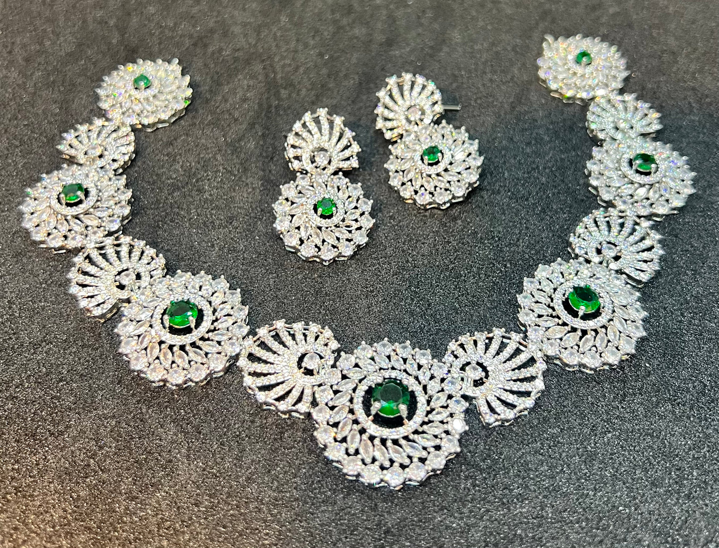 Classic Diamond Cut Gold Jewellery Set