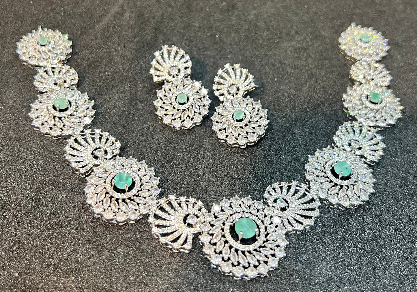 Classic Diamond Cut Gold Jewellery Set
