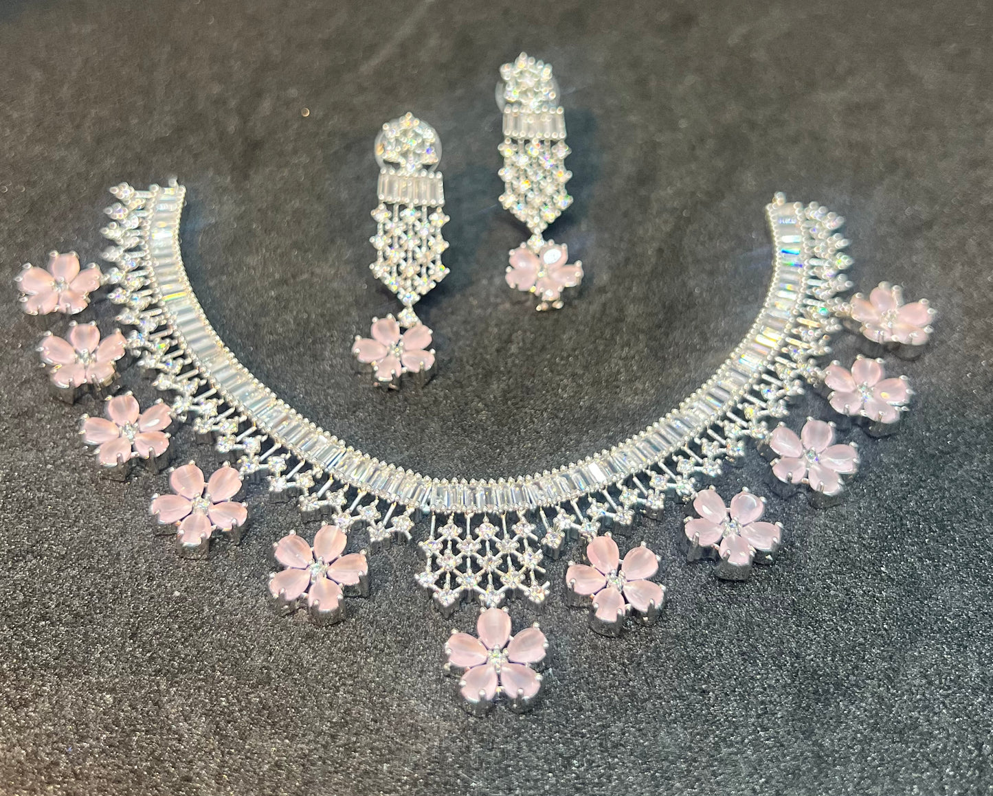 Luxury Diamond Cut Neckless Set for Women