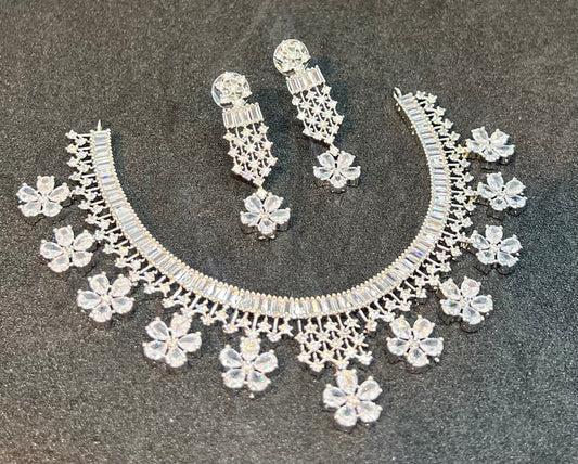 Luxury Diamond Cut Neckless Set for Women