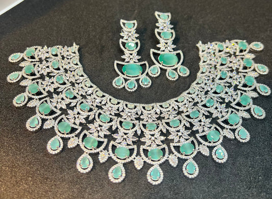 Premium Diamond Cut Nackless Limited Stock