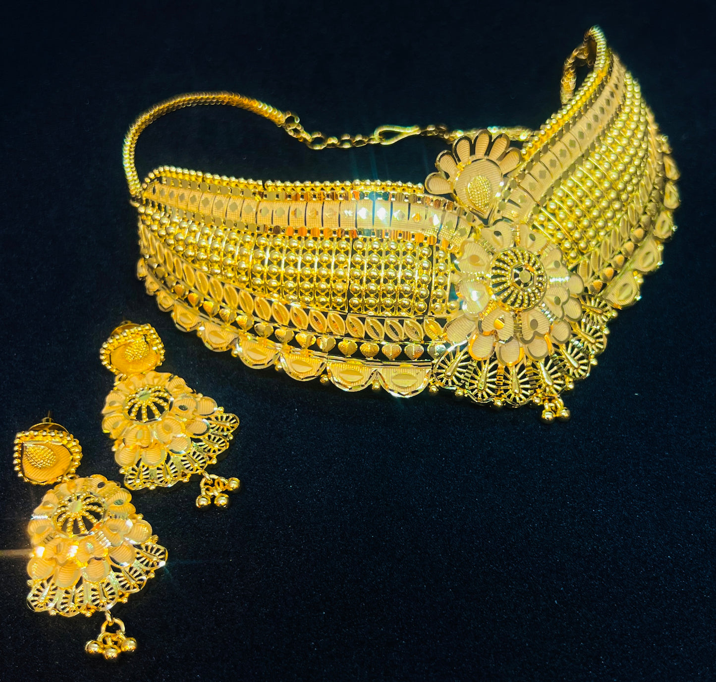 Classic Chokher Necklace – Traditional Eye Pattern | Party & Bridal Wear